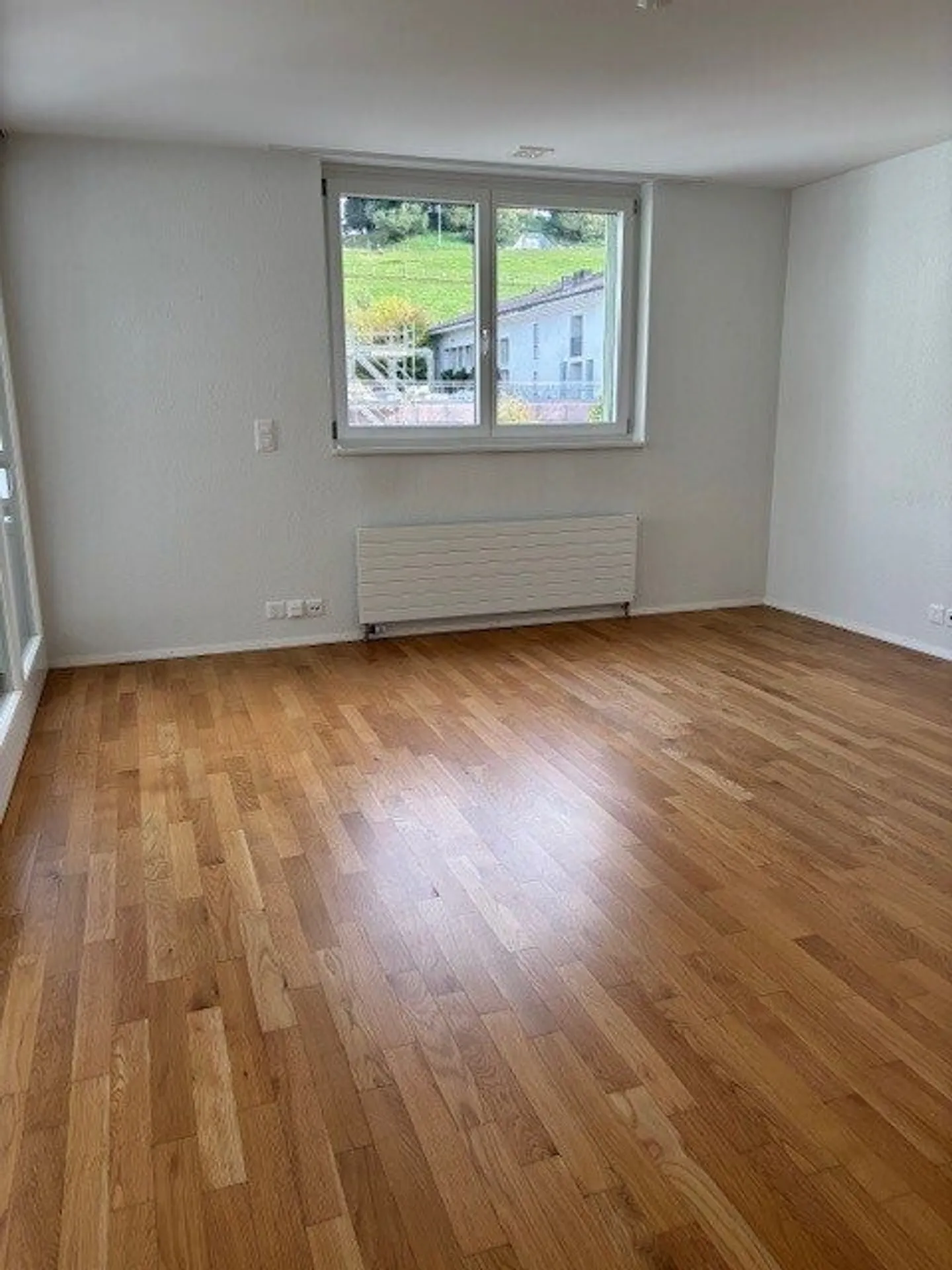 Apartment for rent - Photo 4 of 10