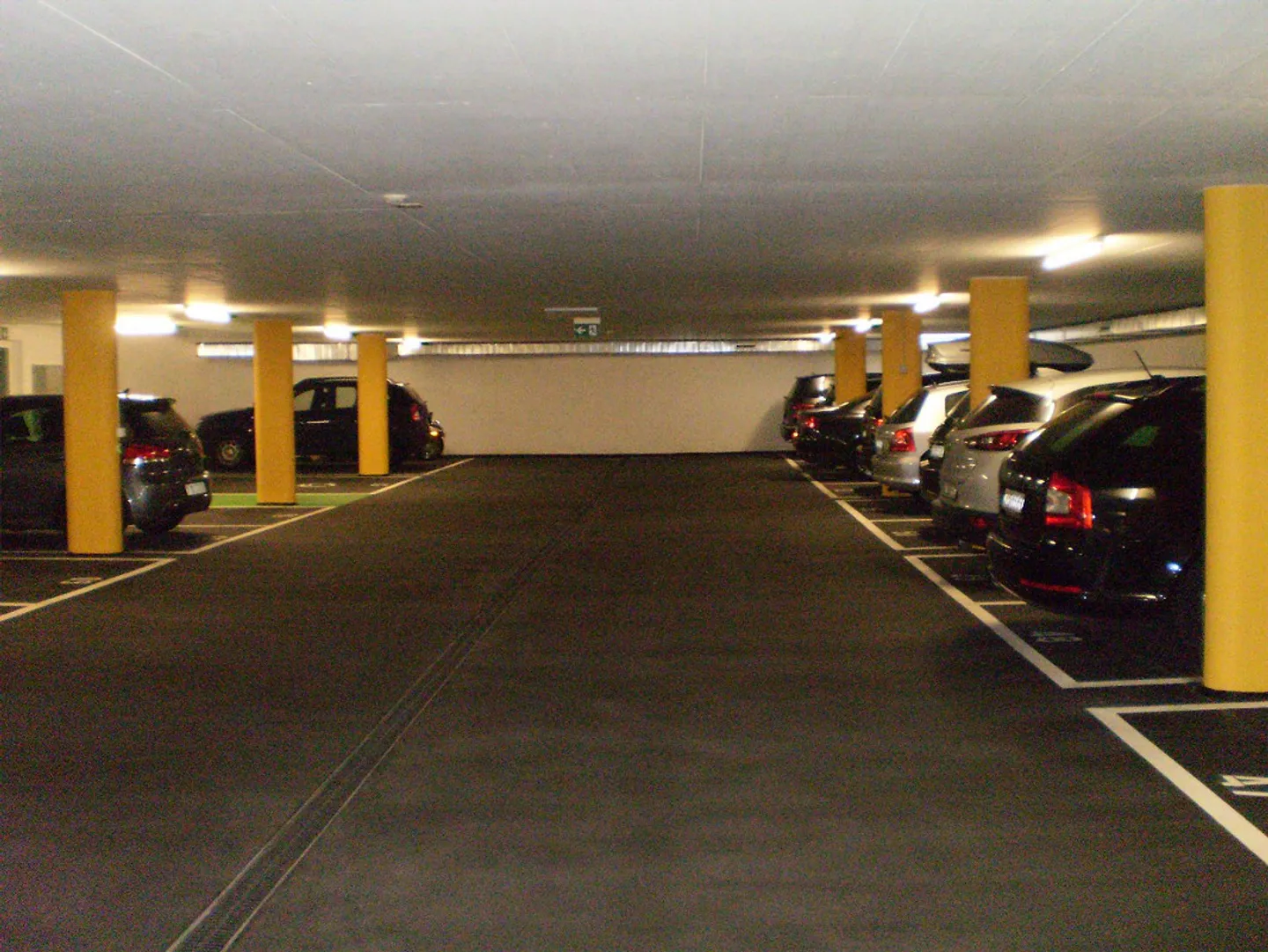 Posto auto sotterraneo più recente in affitto - Foto 5 di 7