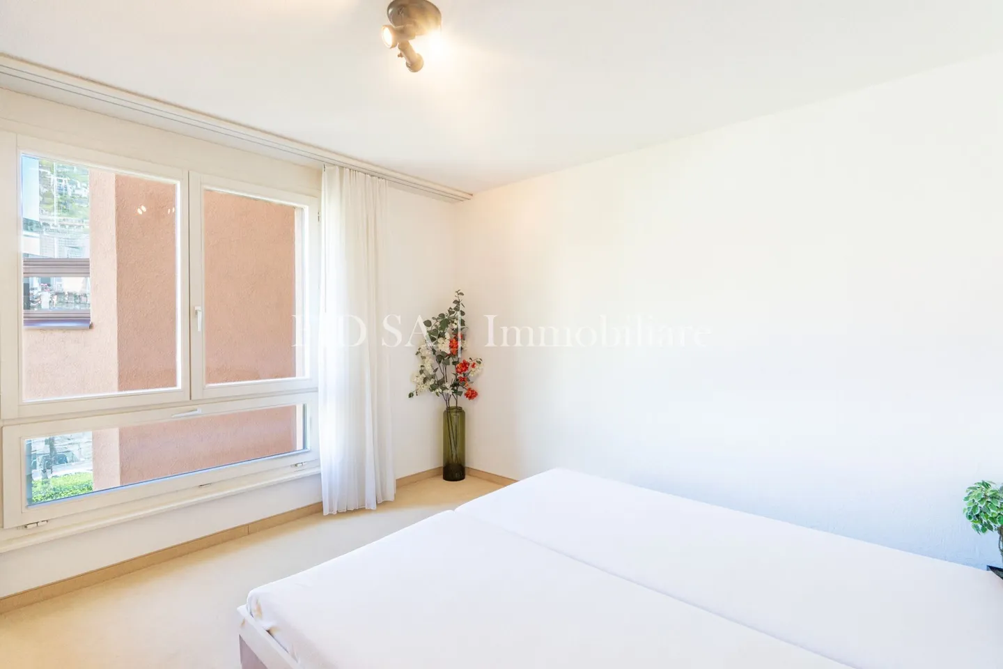 MURALTO - Apartment with lake view near train station and lakeside promenade - Photo 8 of 12