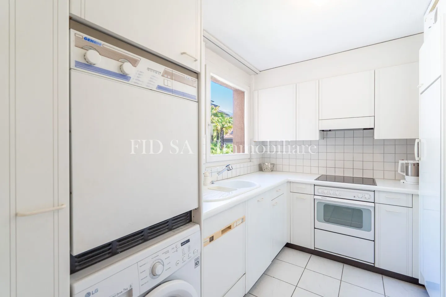 MURALTO - Apartment with lake view near train station and lakeside promenade - Photo 6 of 12