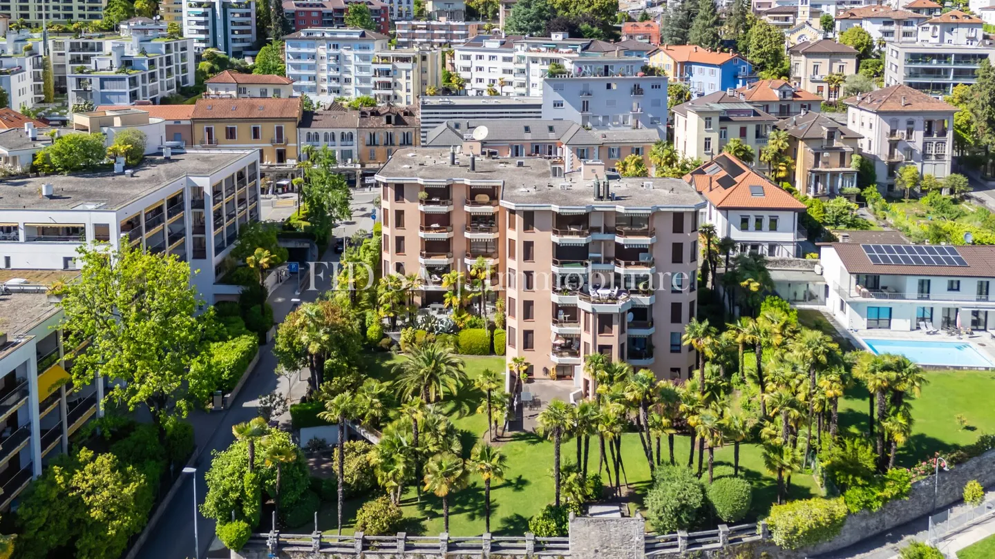 MURALTO - Apartment with lake view near train station and lakeside promenade - Photo 11 of 12