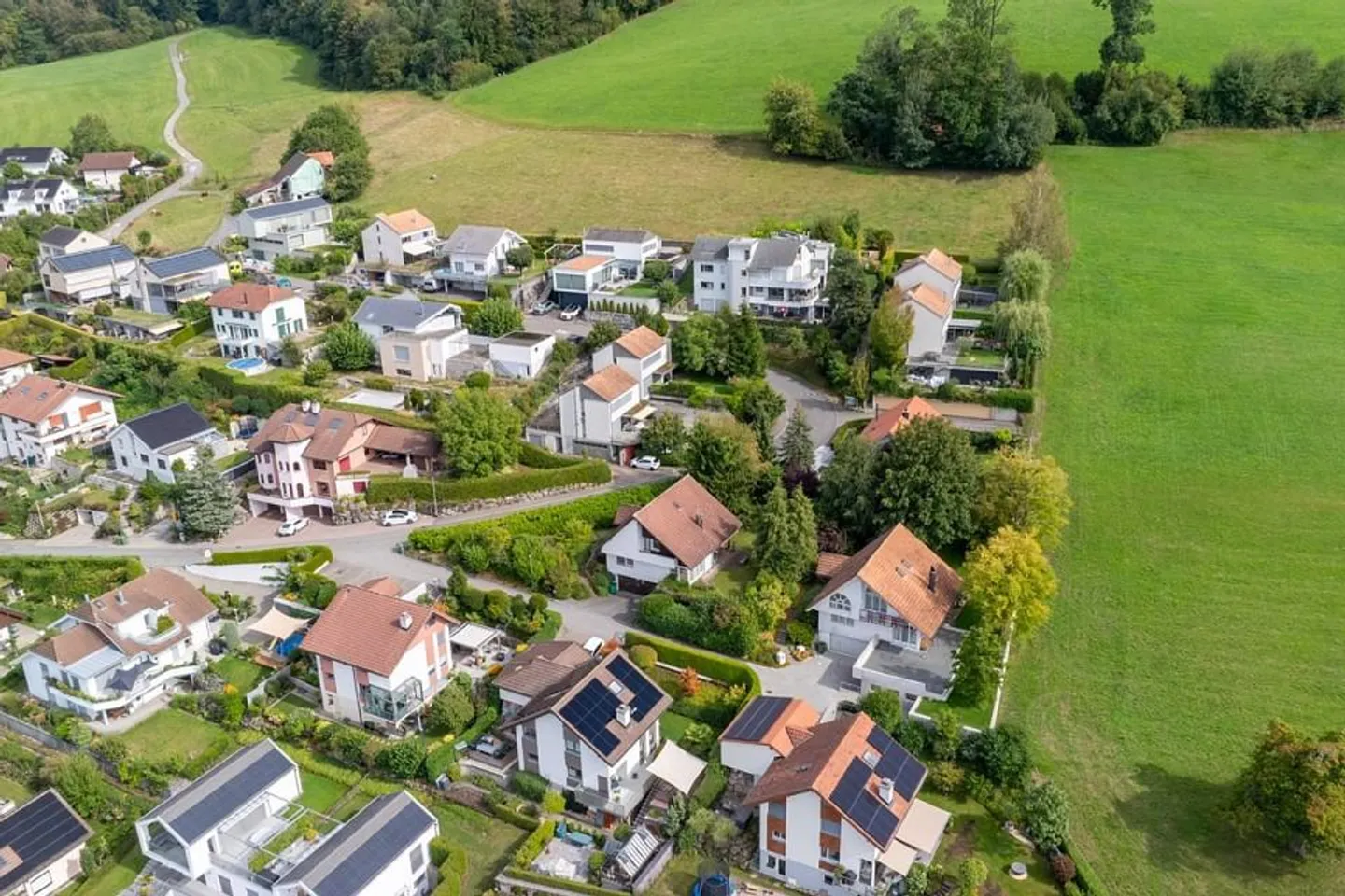 1,008 m² plot in Honau with development potential – feasibility... - Photo 4 of 6