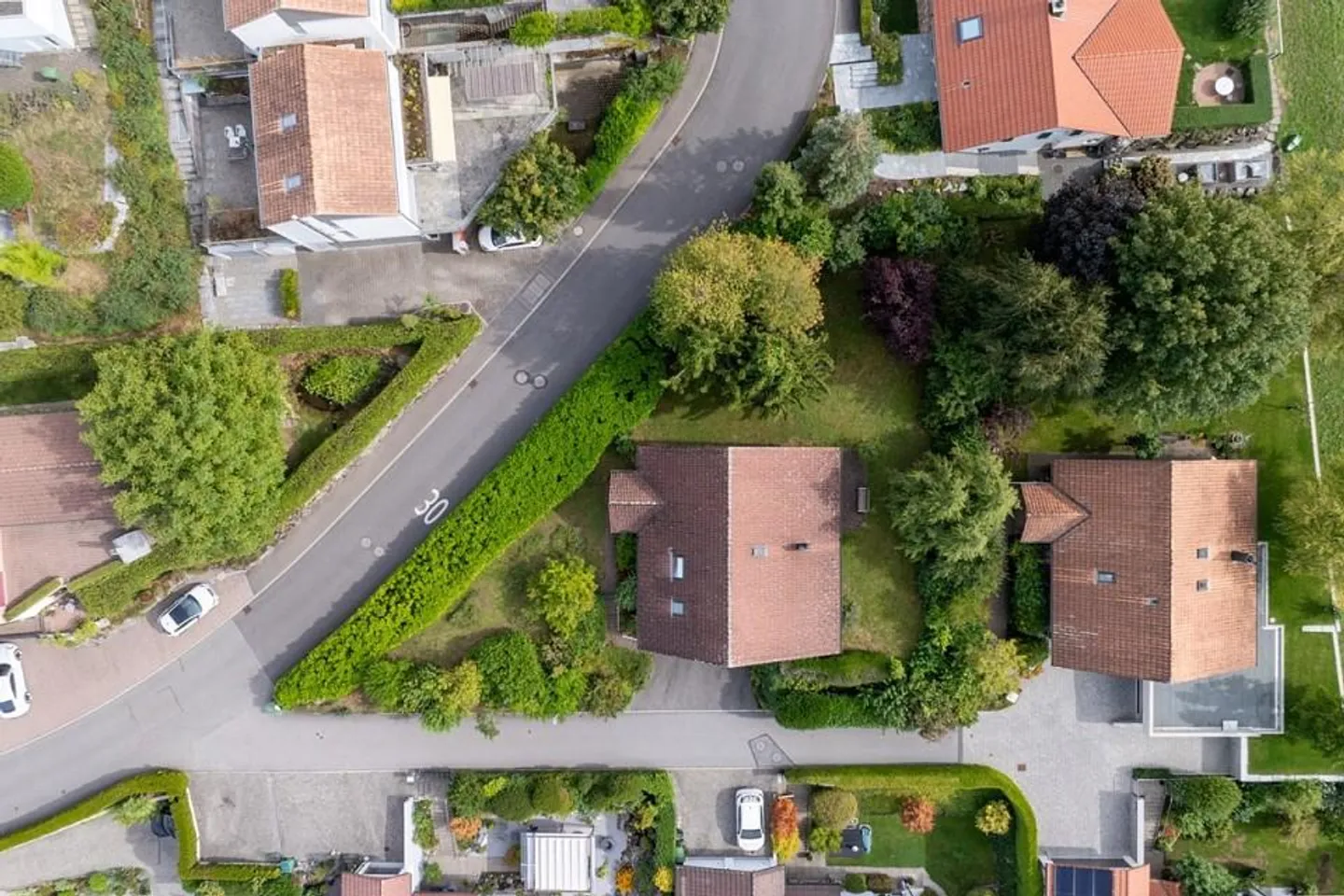 1,008 m² plot in Honau with development potential – feasibility... - Photo 2 of 6