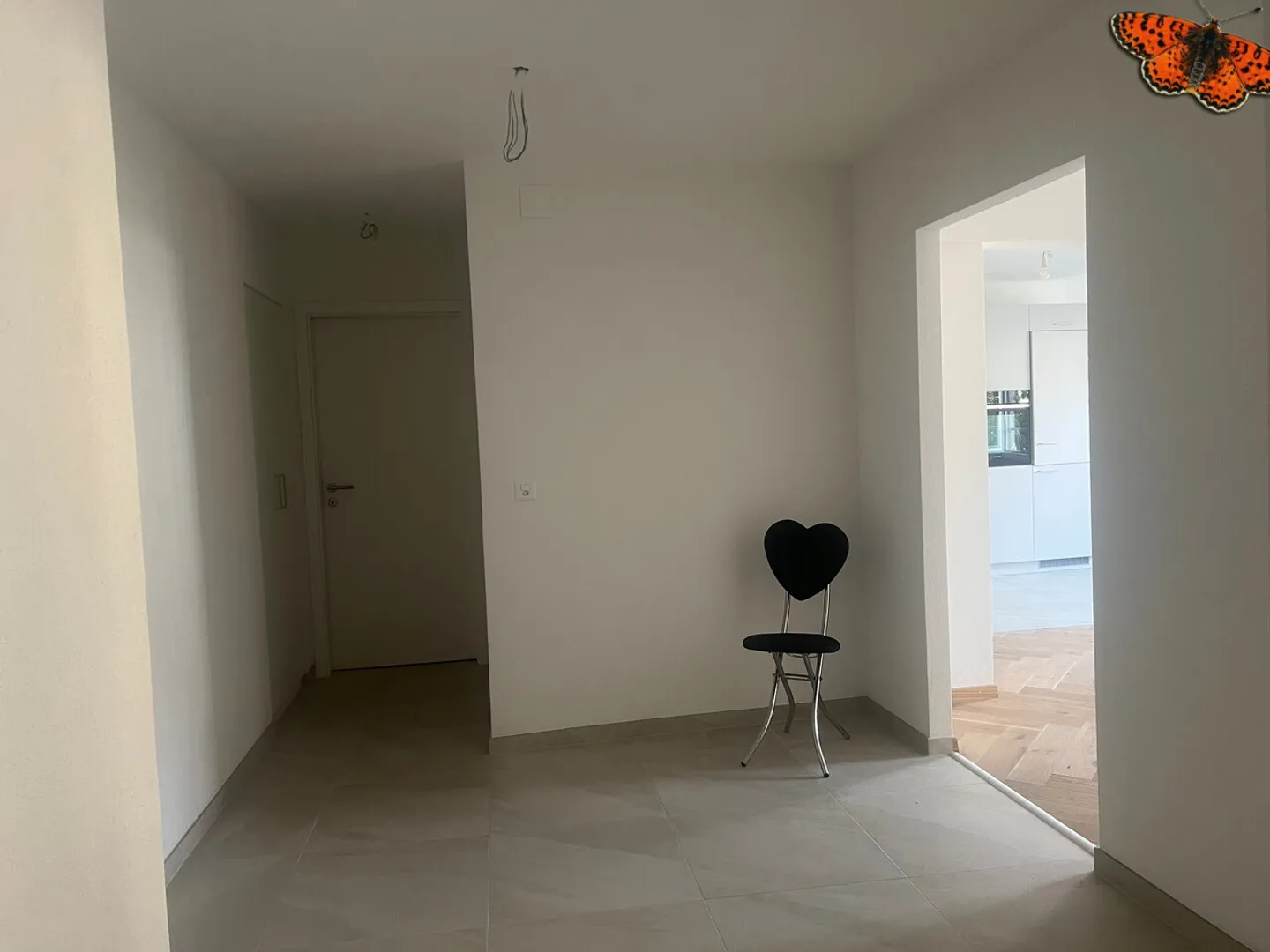 ROMONT - Charmante 3½-Zimmer-Wohnung im Stadtzentrum - Foto 4 von 13