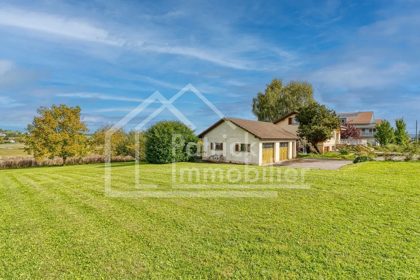 Projekt einer individuellen Villa mit 6,5 Zimmern auf einem Grundstück von 1.700 m2 - Foto 5 von 6