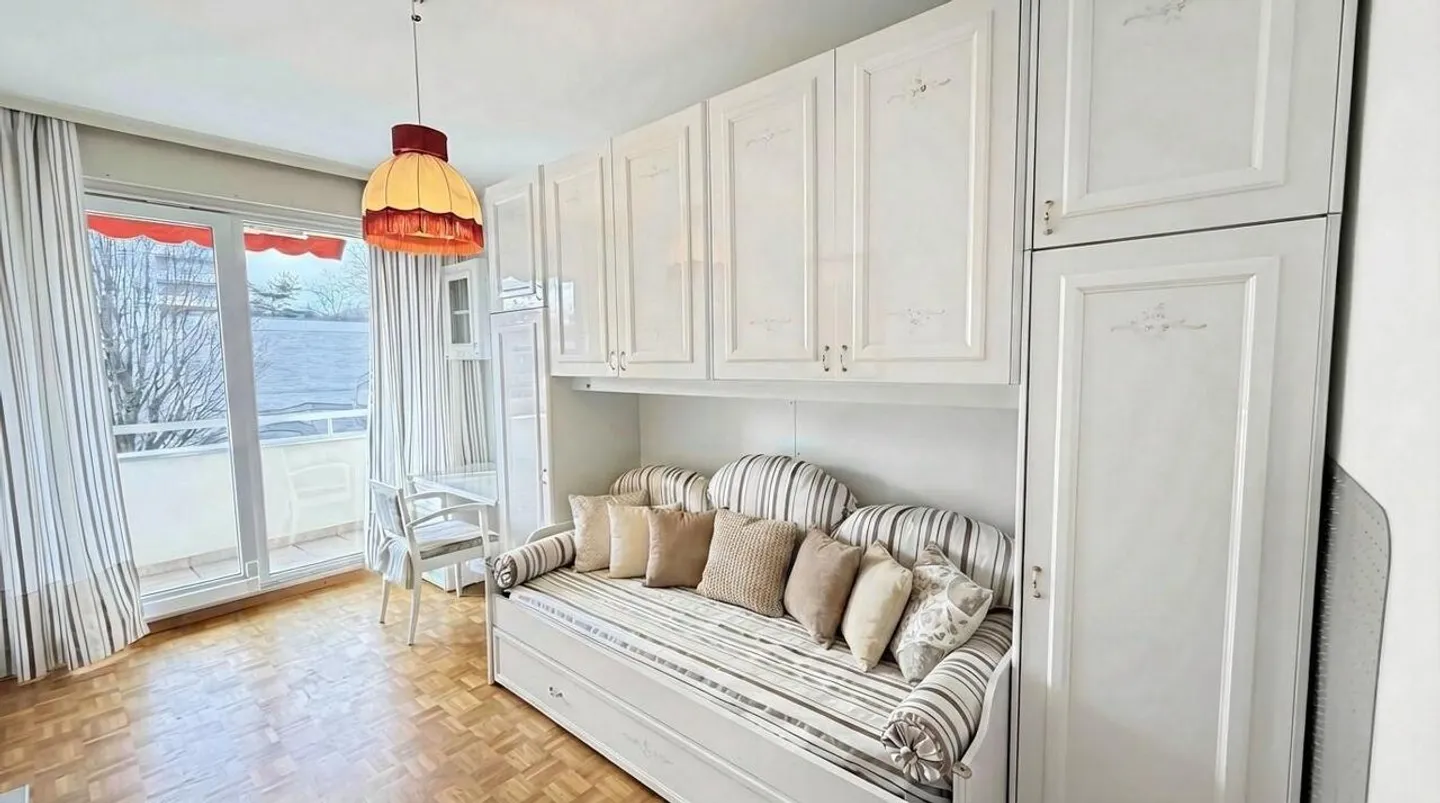 Furnished 5-room apartment for rent – Classic elegance and comfort - Photo 5 of 8