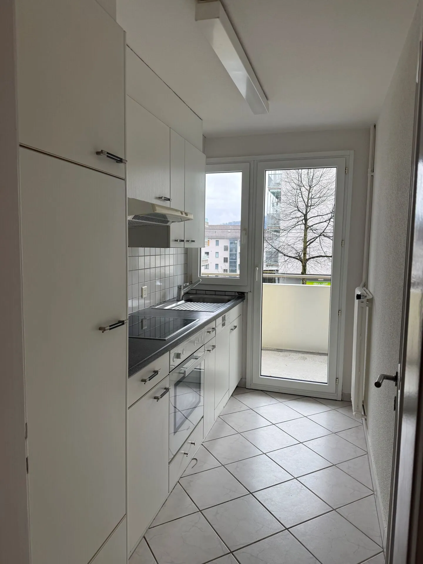 Appartamento accogliente con balcone nella migliore posizione - Foto 1 di 10