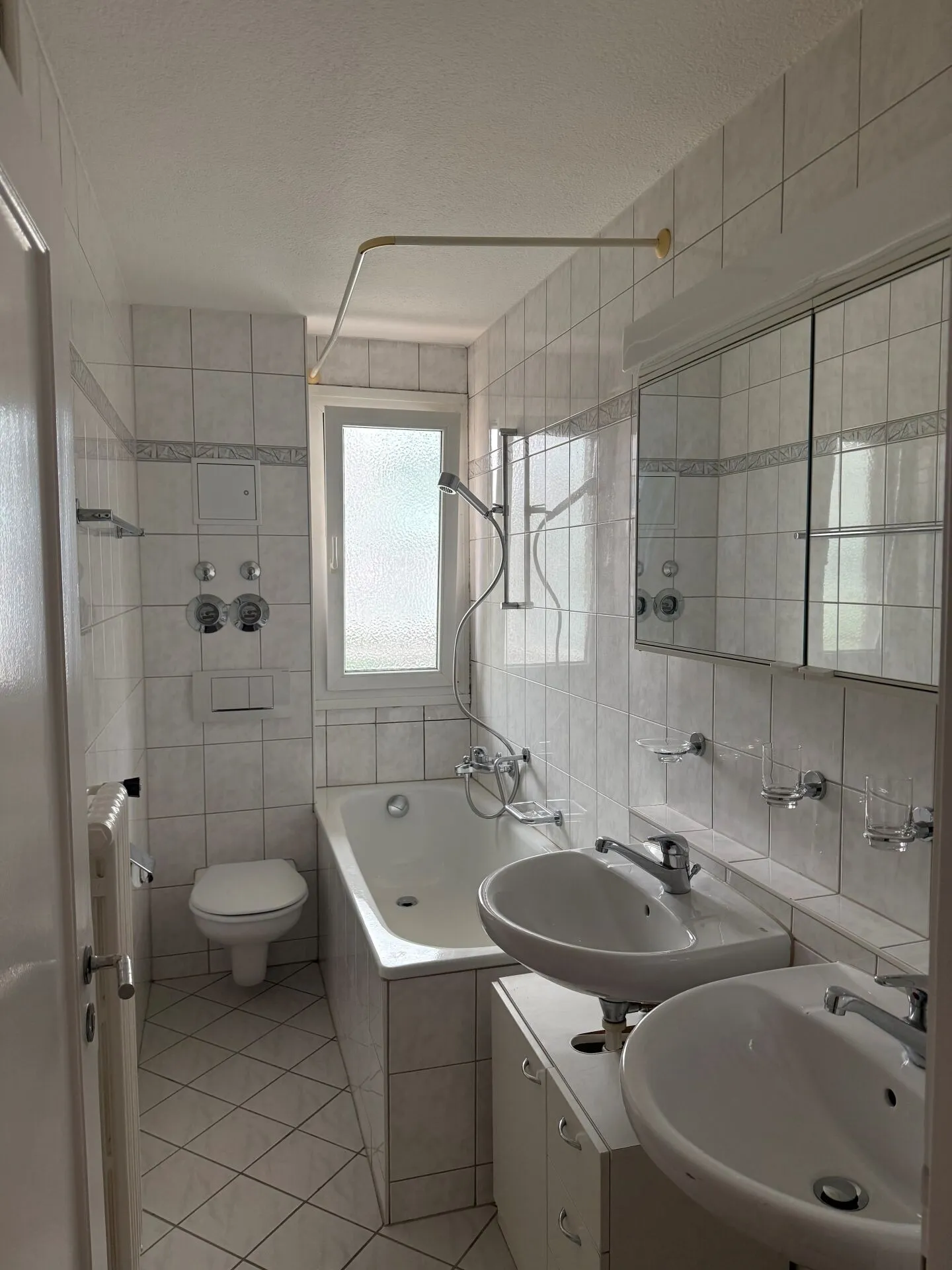 Appartamento accogliente con balcone nella migliore posizione - Foto 4 di 10