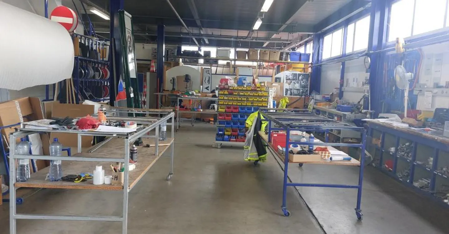 Warehouse/Workshop 272 m2 - Top Location - Close to Everything! - Photo 1 of 3