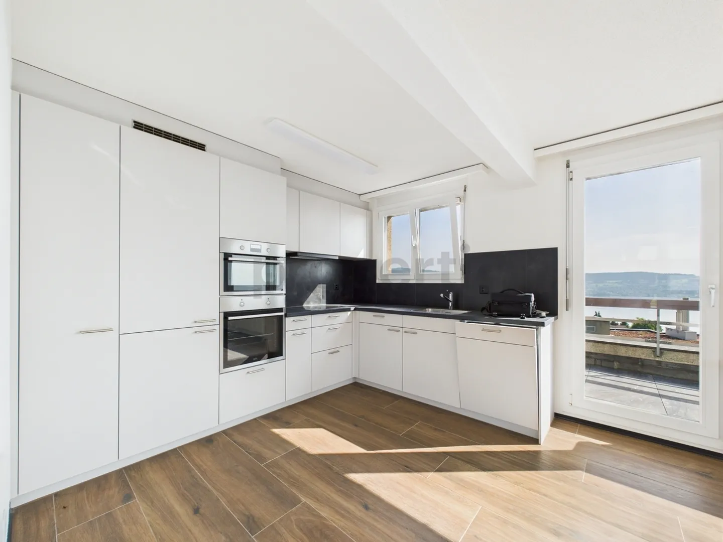 Appartement penthouse exclusif de 3 pièces avec vue à Wädenswil - Photo 5 sur 11