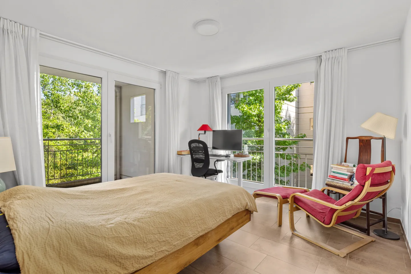 Angenehmes Duplex mit 4,5 Zimmern und großem Garten in Rolle - Foto 6 von 6