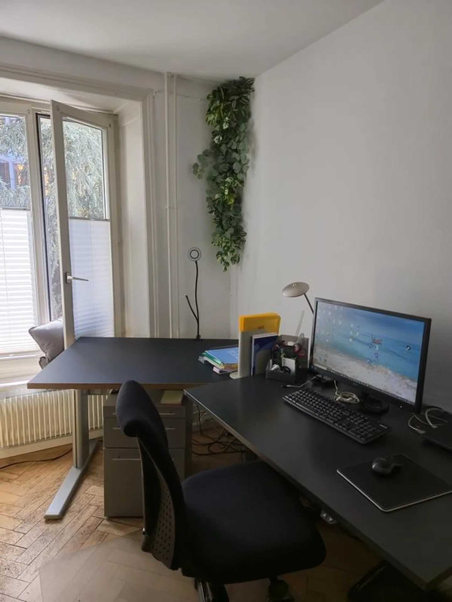 «Büro» - Foto 2 von 5