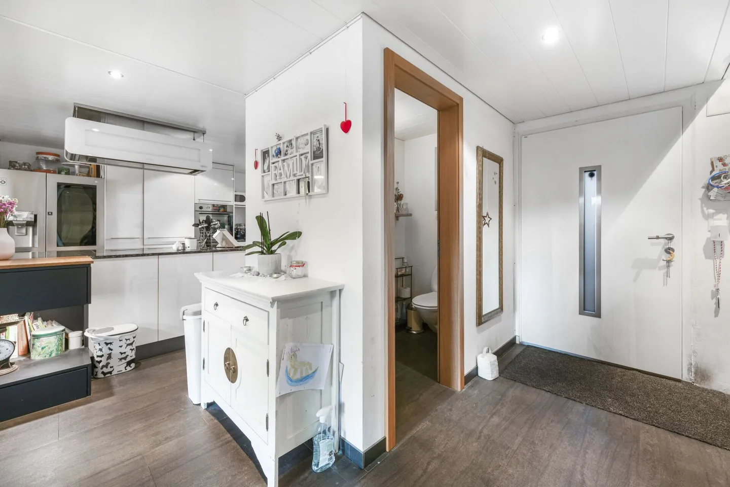 Charme trifft Komfort - Ihr stilvoll saniertes Zuhause mit Pool in Bischofszell - Foto 16 di 41