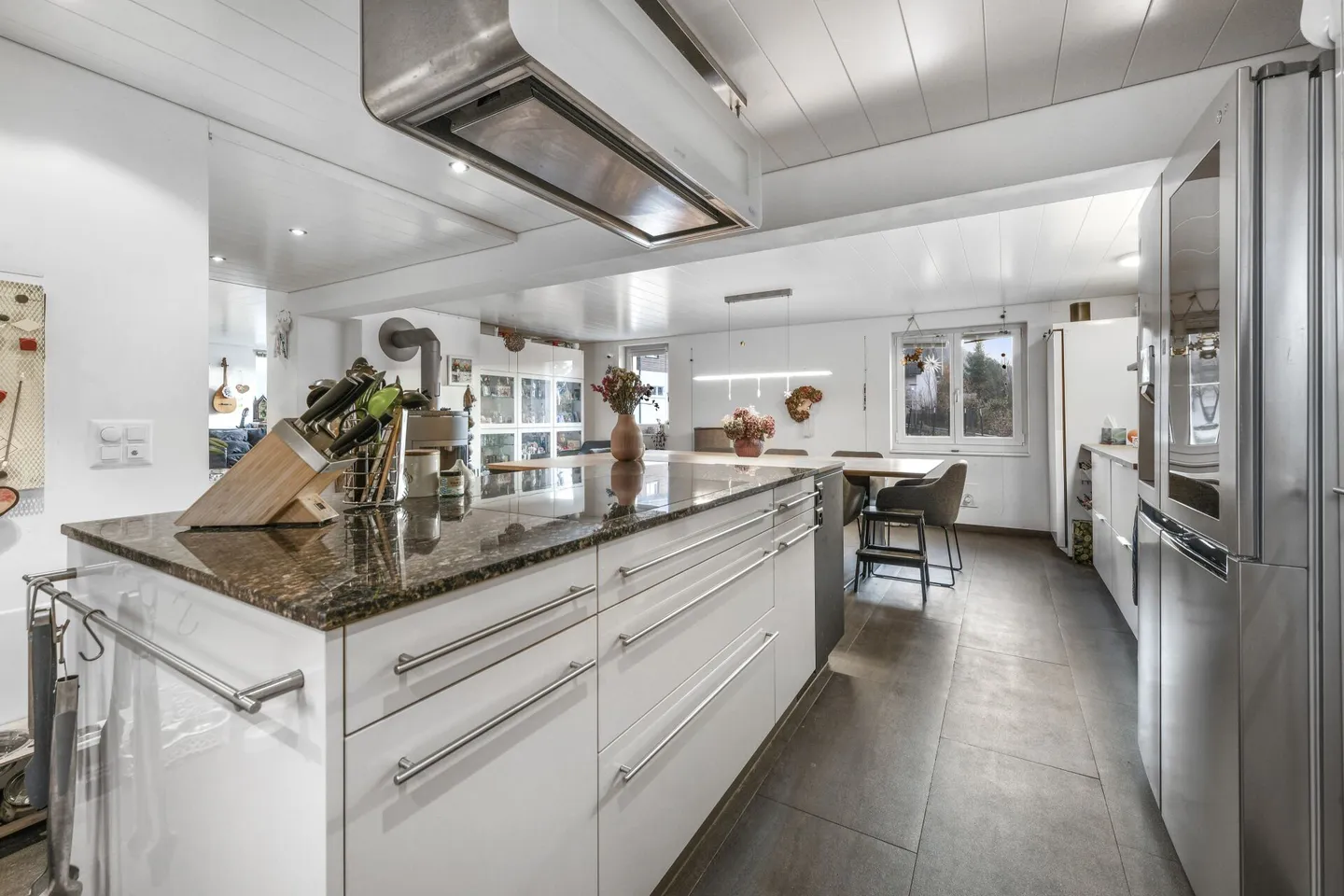 Charme trifft Komfort - Ihr stilvoll saniertes Zuhause mit Pool in Bischofszell - Foto 17 di 41