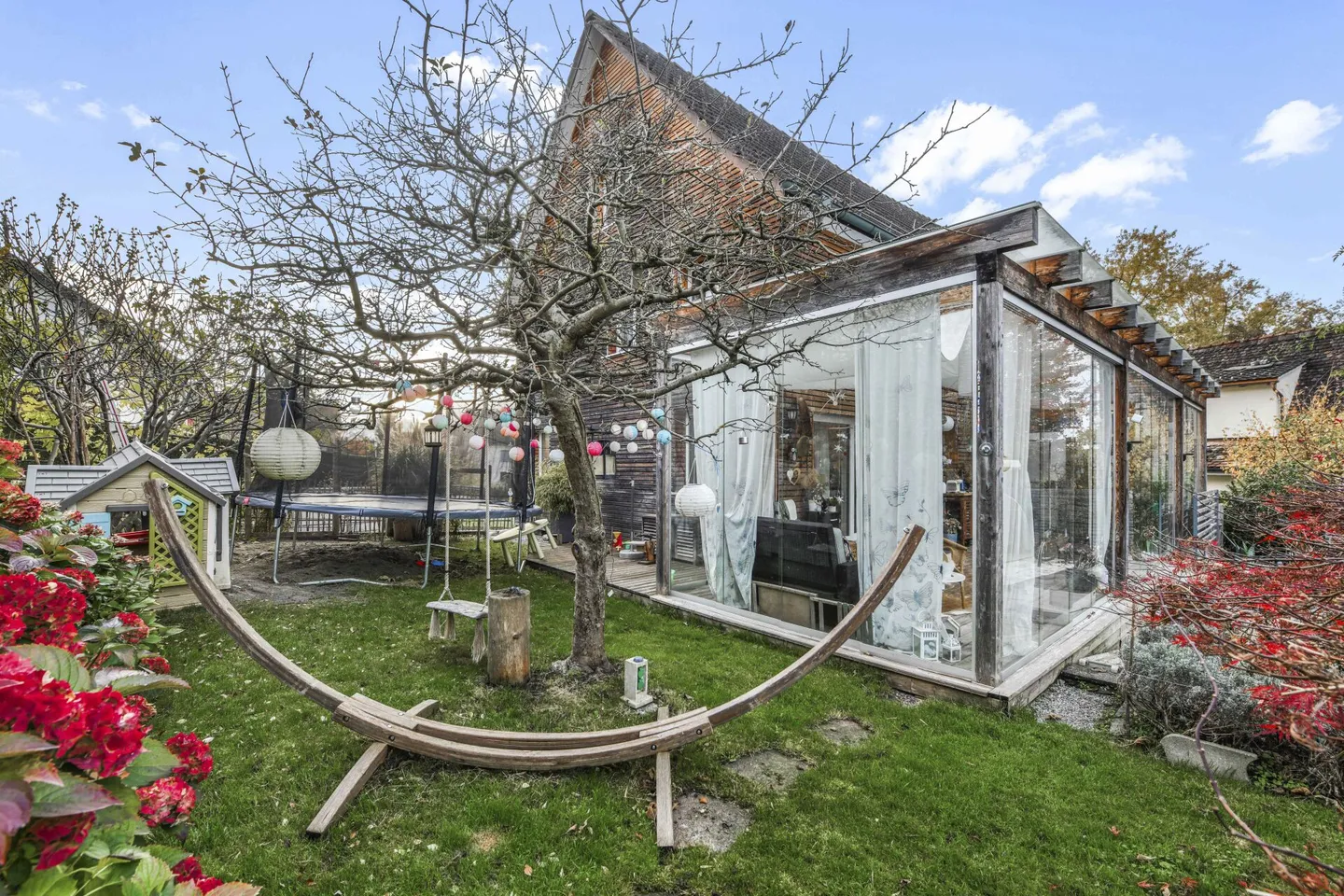 Charme trifft Komfort - Ihr stilvoll saniertes Zuhause mit Pool in Bischofszell - Foto 34 di 41