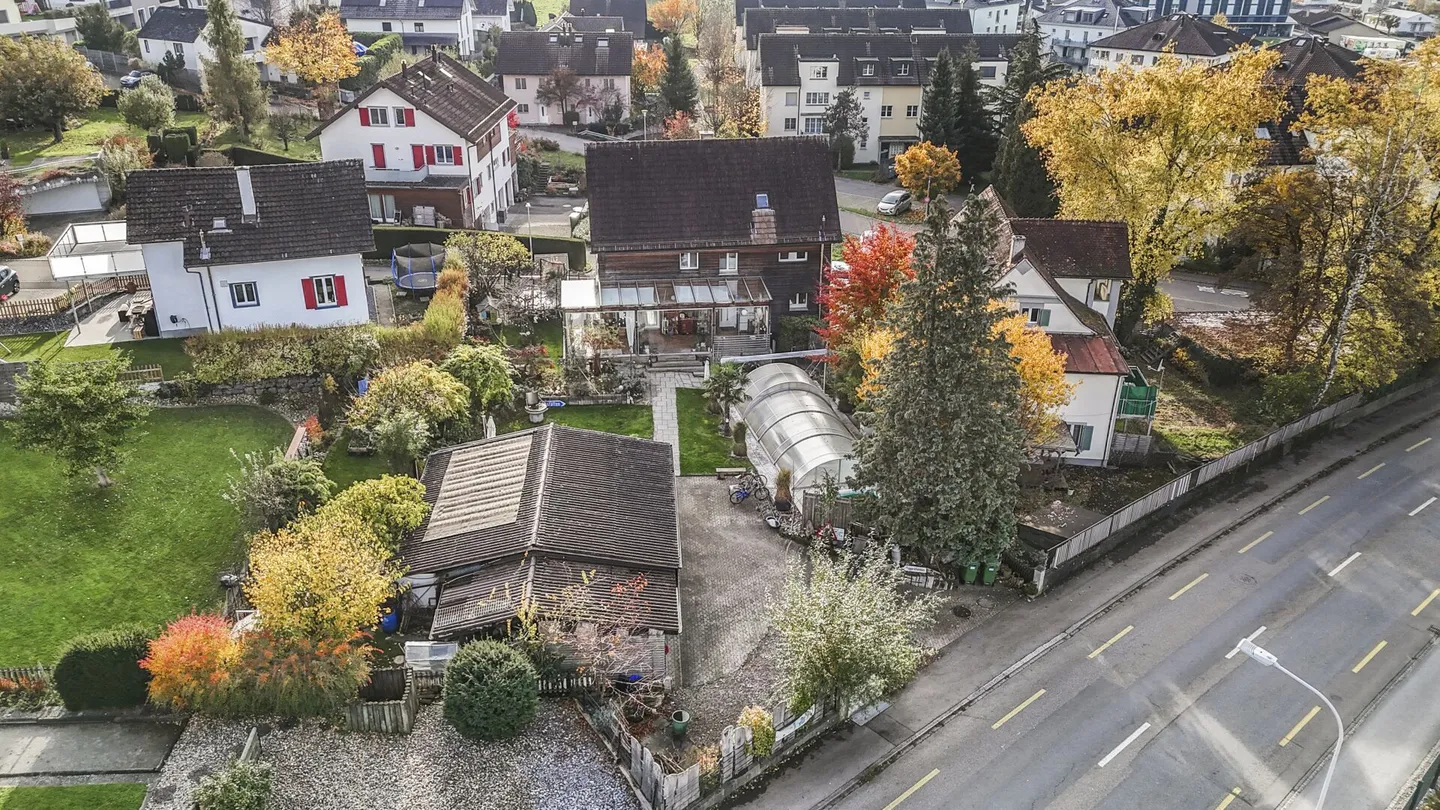 Charme trifft Komfort - Ihr stilvoll saniertes Zuhause mit Pool in Bischofszell - Foto 35 di 41