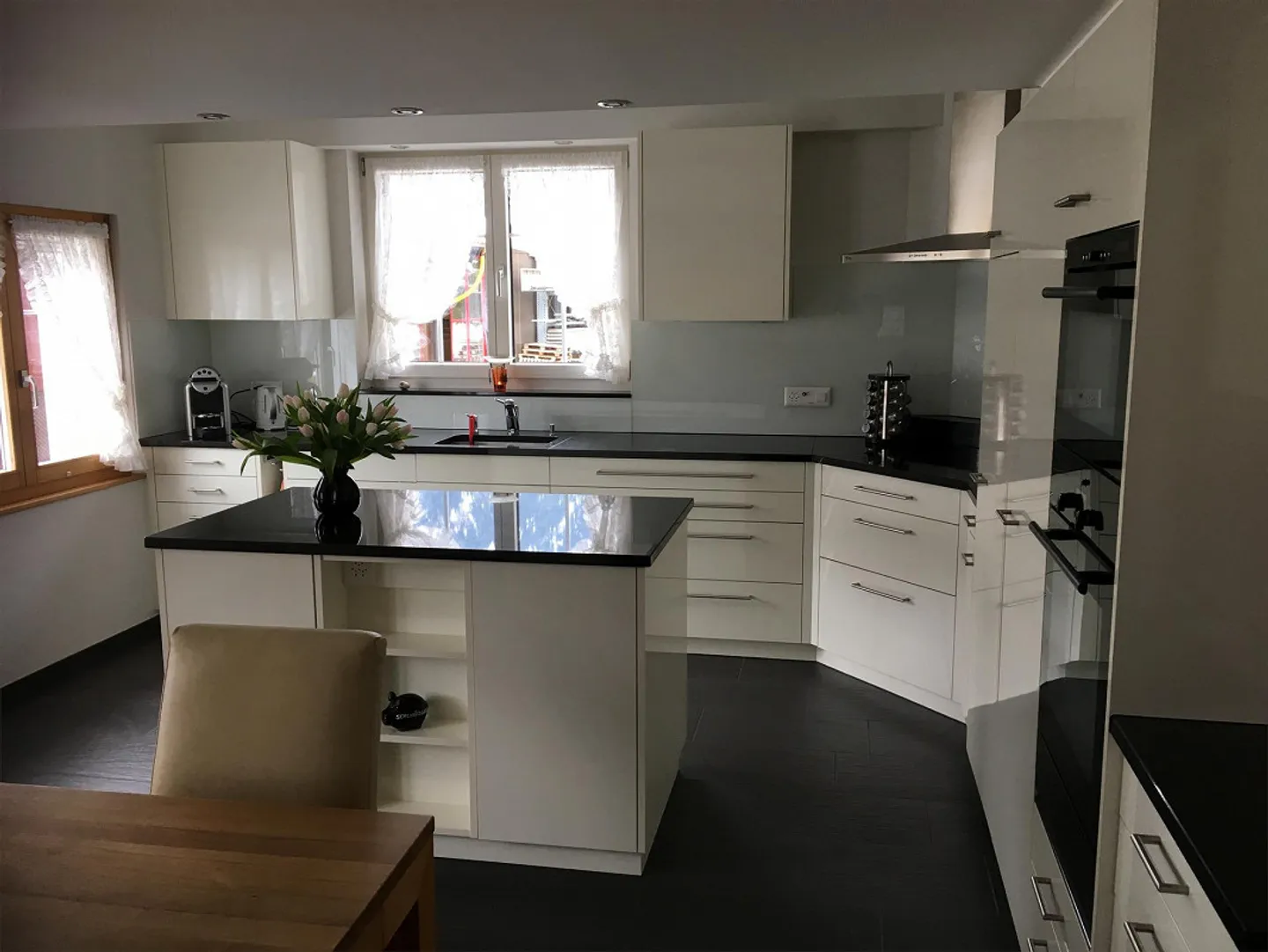 Modern House Section - Photo 3 of 6