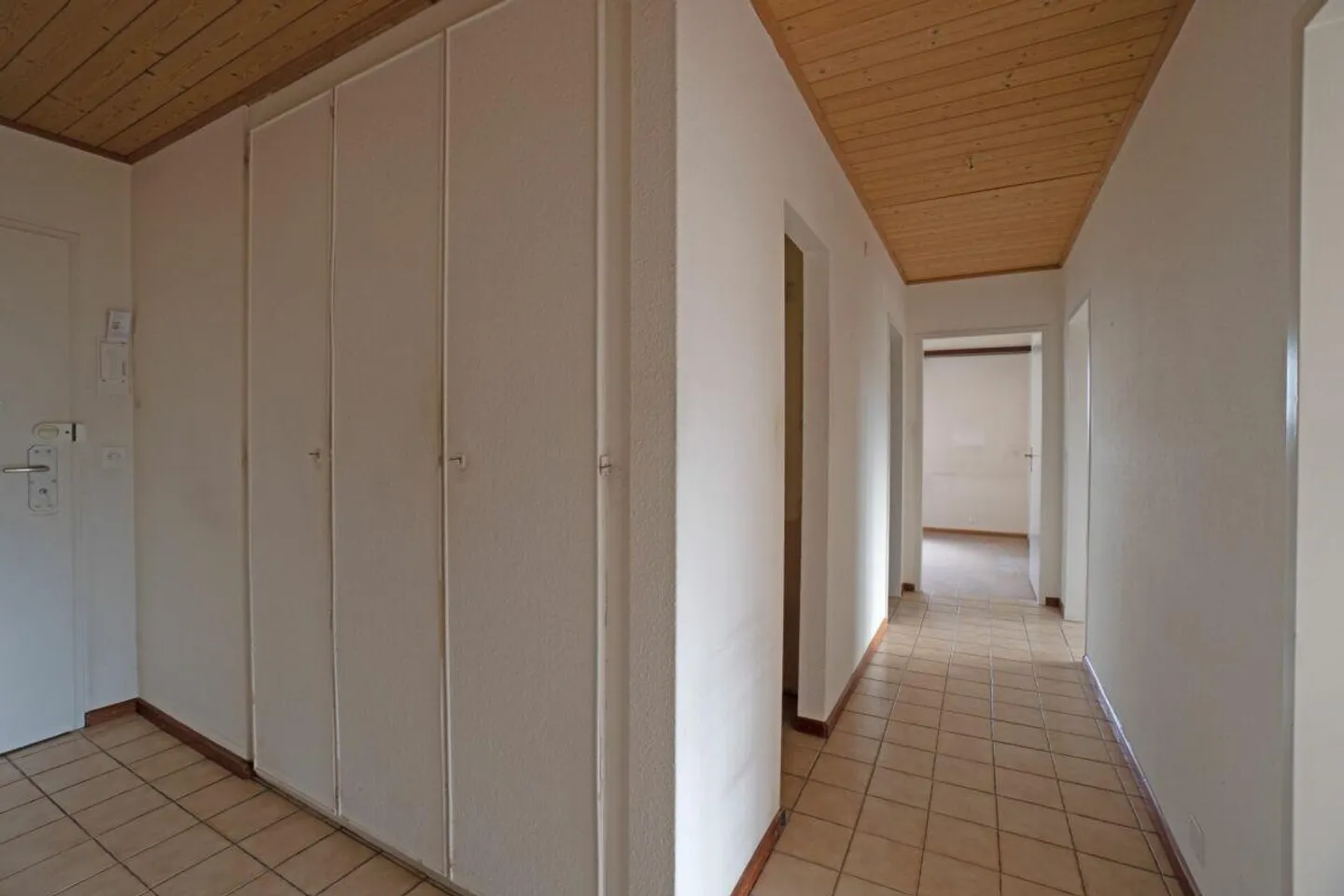 Condominio di 3,5 stanze con vista panoramica - Foto 3 di 10