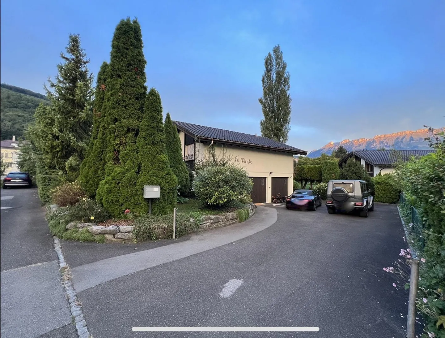 Casa unifamiliare idilliaca di 5,5 stanze in una posizione centrale e tranquilla - Foto 2 di 15