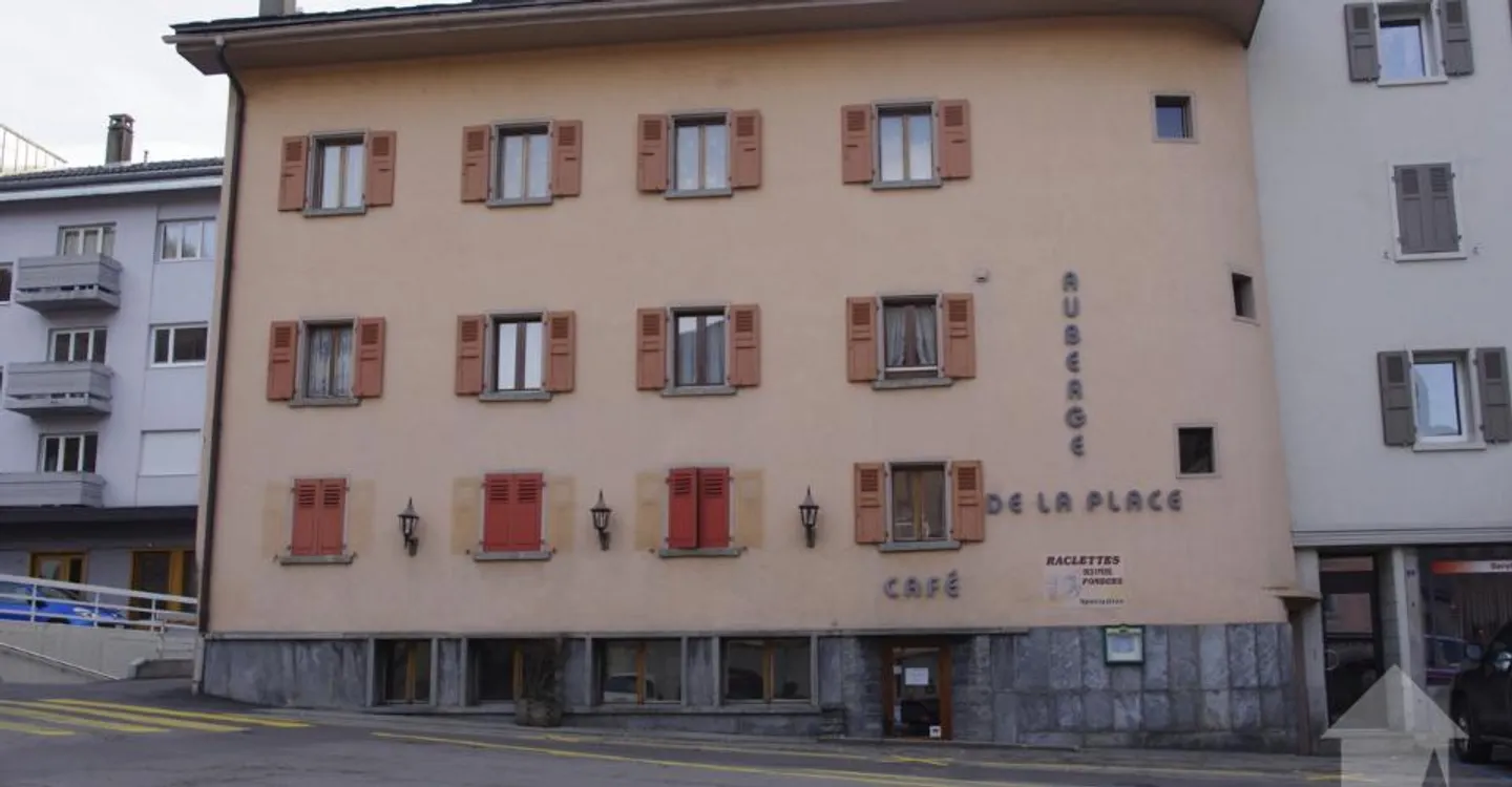 Charmant Café-Restaurant avec Appartement - Photo 11 sur 11
