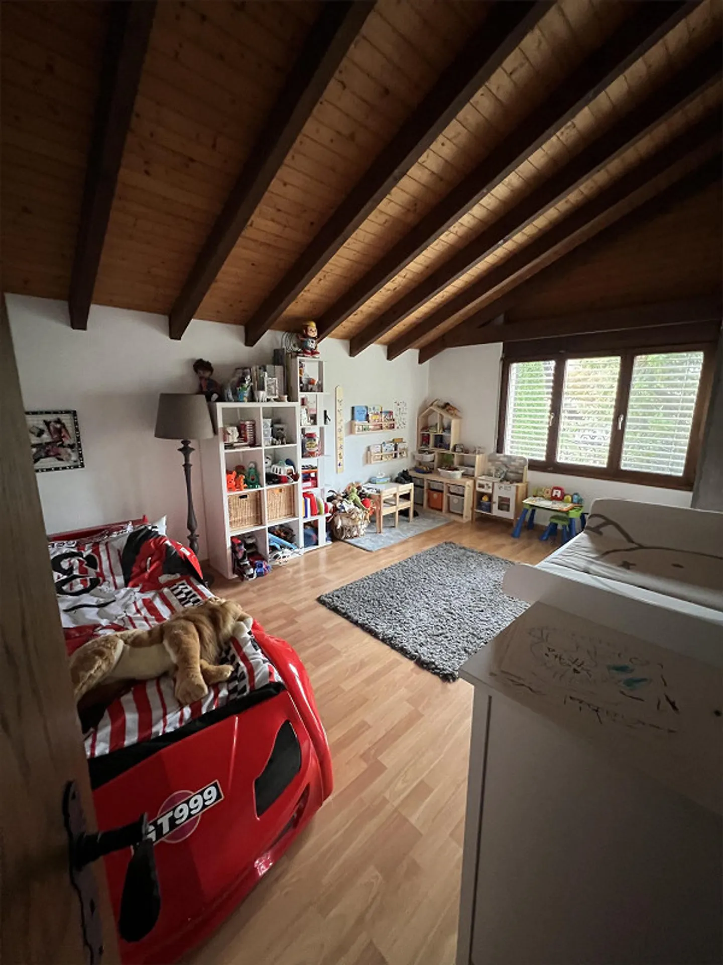 Casa unifamiliare idilliaca di 5,5 stanze in una posizione centrale e tranquilla - Foto 9 di 15