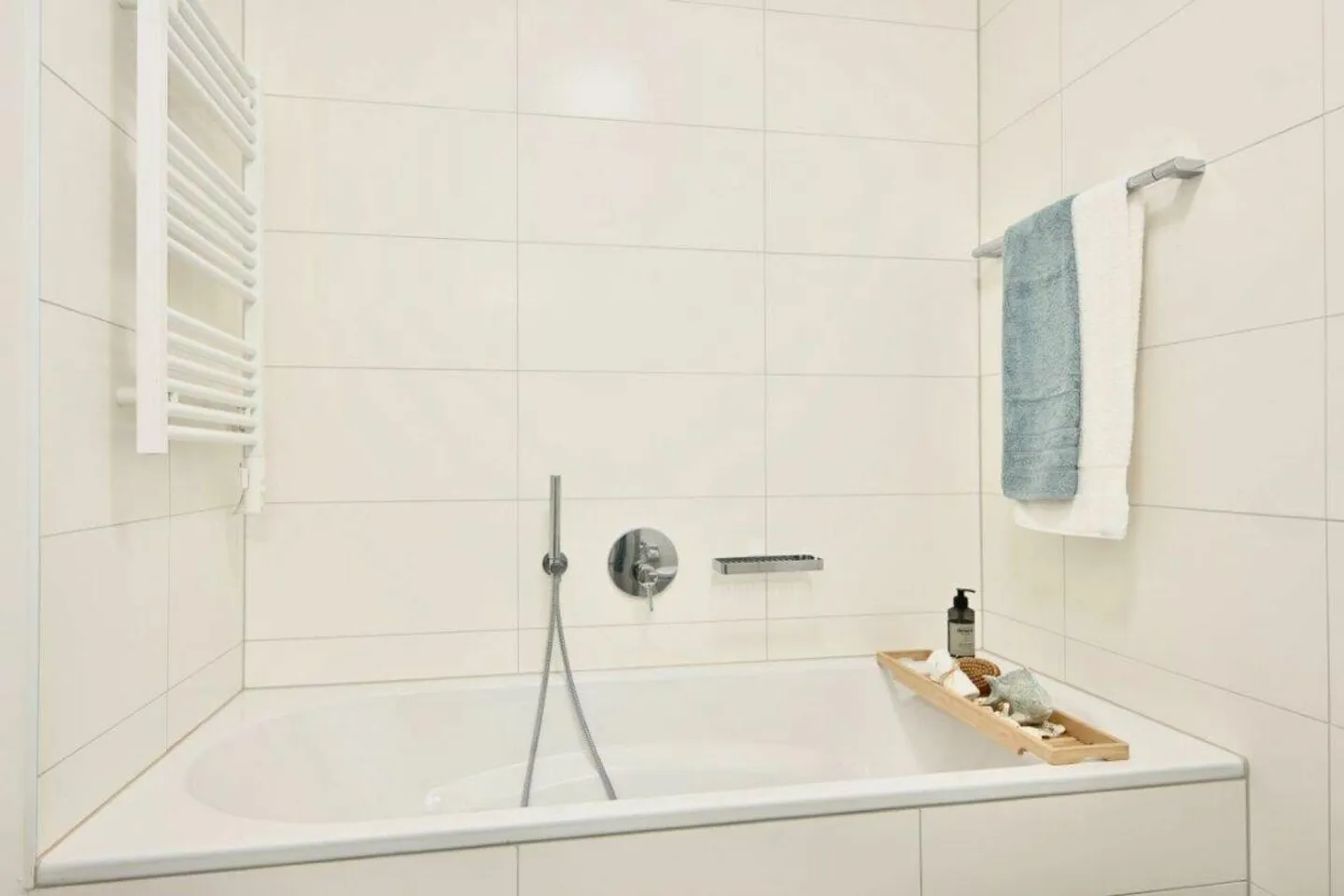 Latest 3.5 apartments in modern residence in the center - Photo 9 of 17