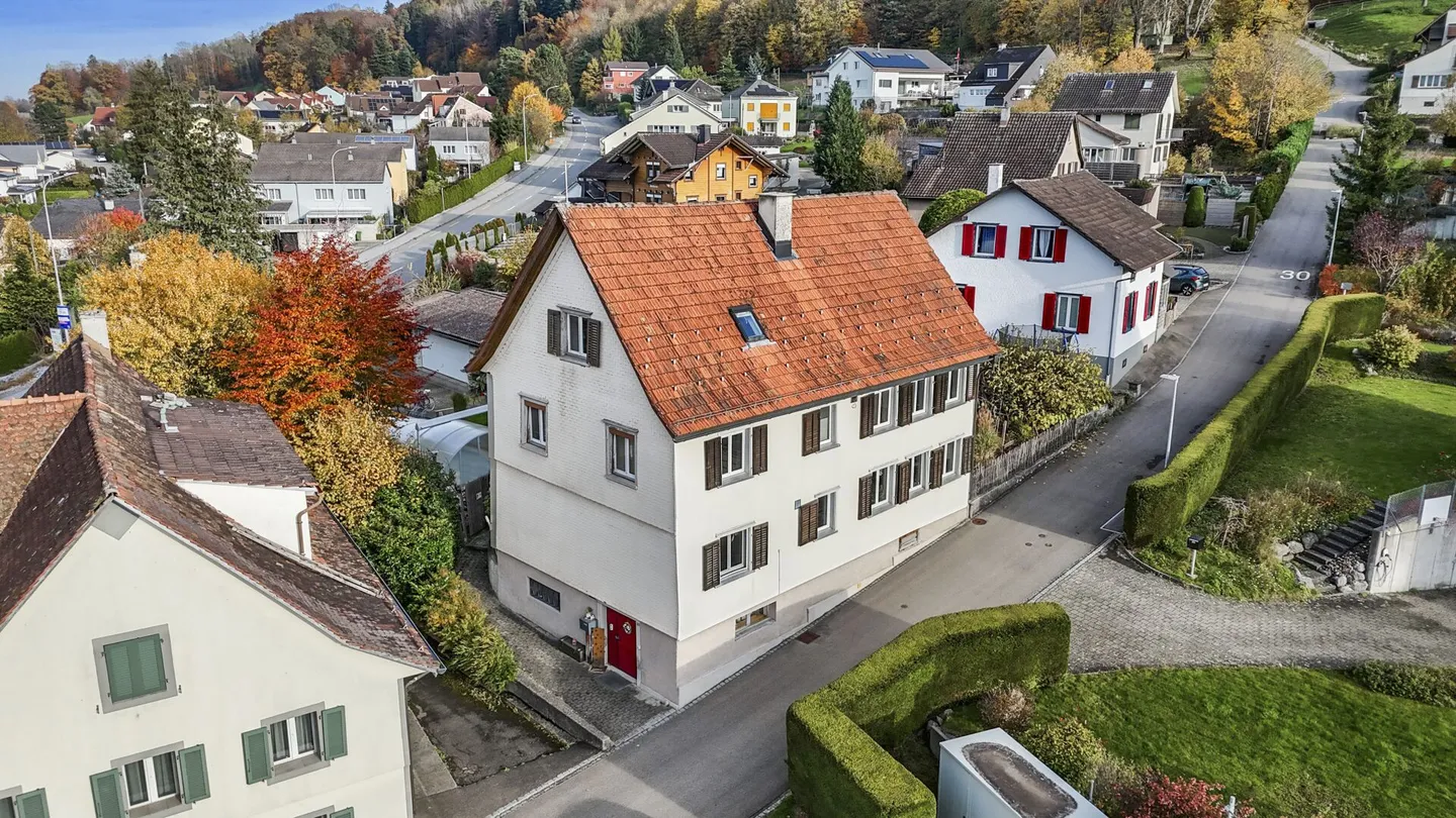 Charme trifft Komfort - Ihr stilvoll saniertes Zuhause mit Pool in Bischofszell - Foto 41 di 41