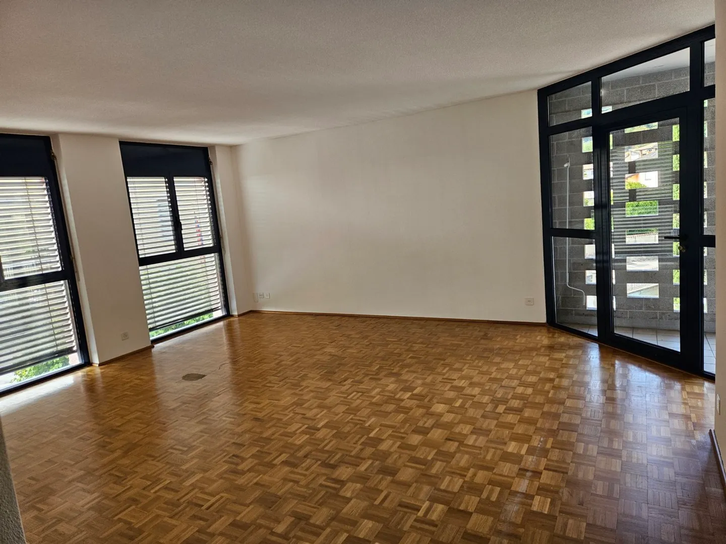 Schöne 4.5 Zimmer in sehr ruhiger, praktischer Lage - Foto 11 von 13
