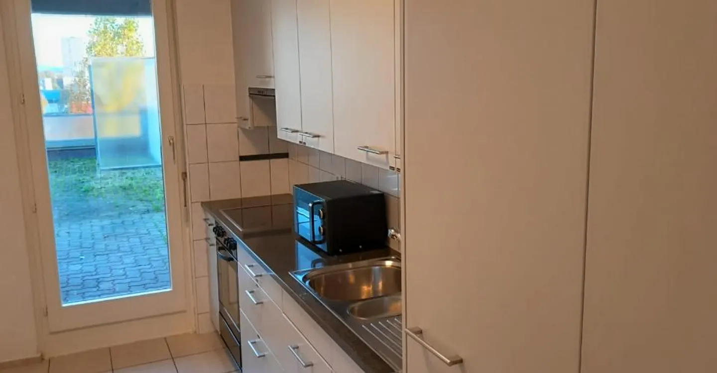 Camera 1 - Foto 2 di 3