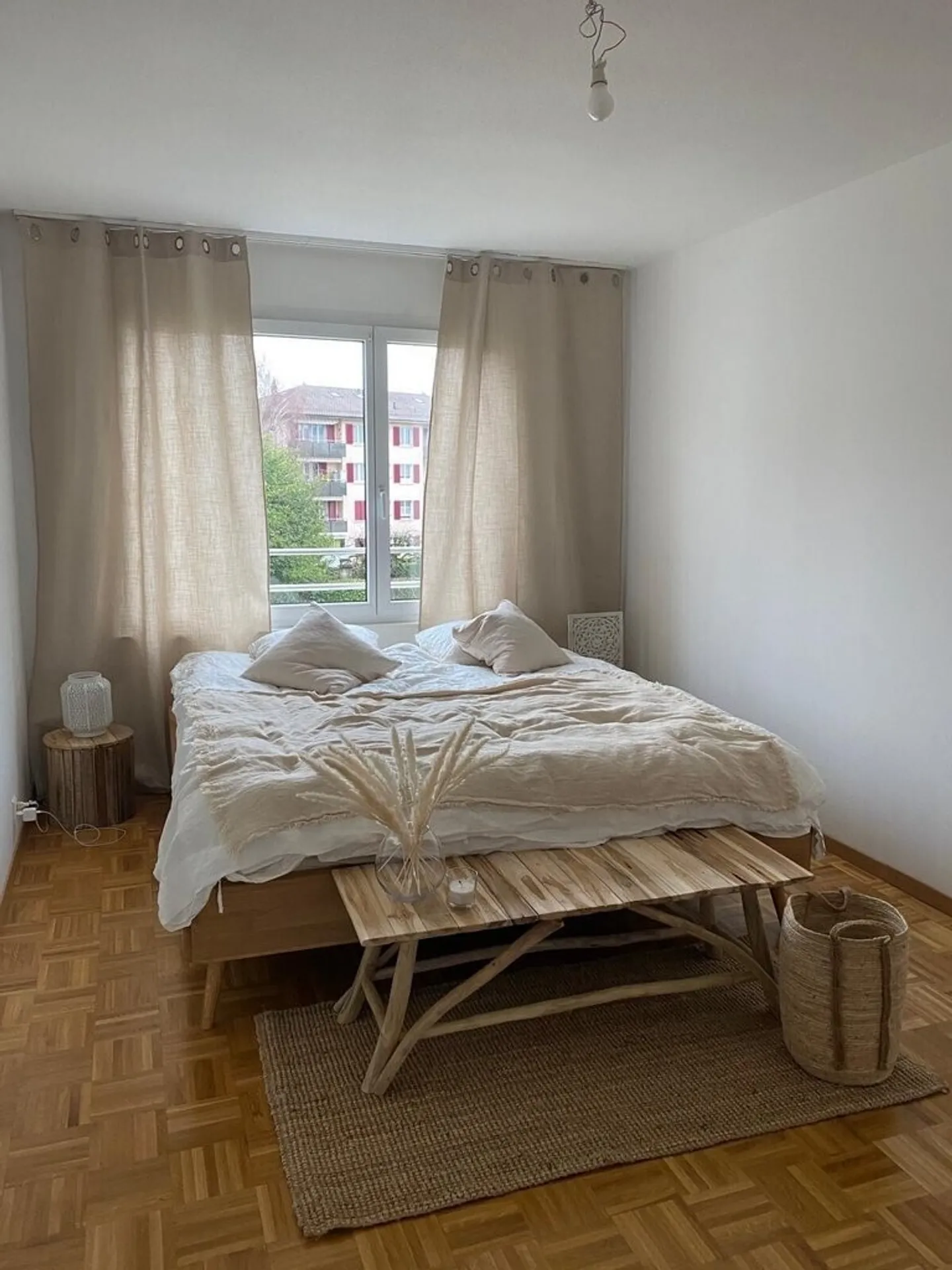 Grand appartement avec 4,5 pièces - Photo 4 sur 6