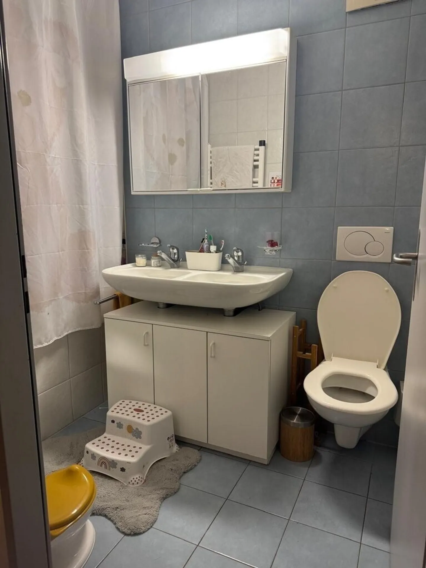 Grand appartement avec 4,5 pièces - Photo 6 sur 6