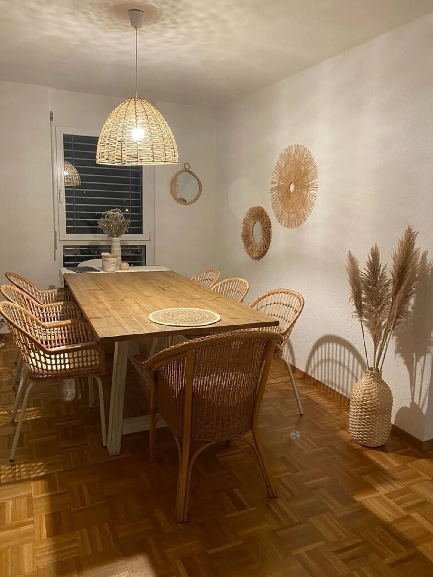 Grand appartement avec 4,5 pièces - Photo 2 sur 6