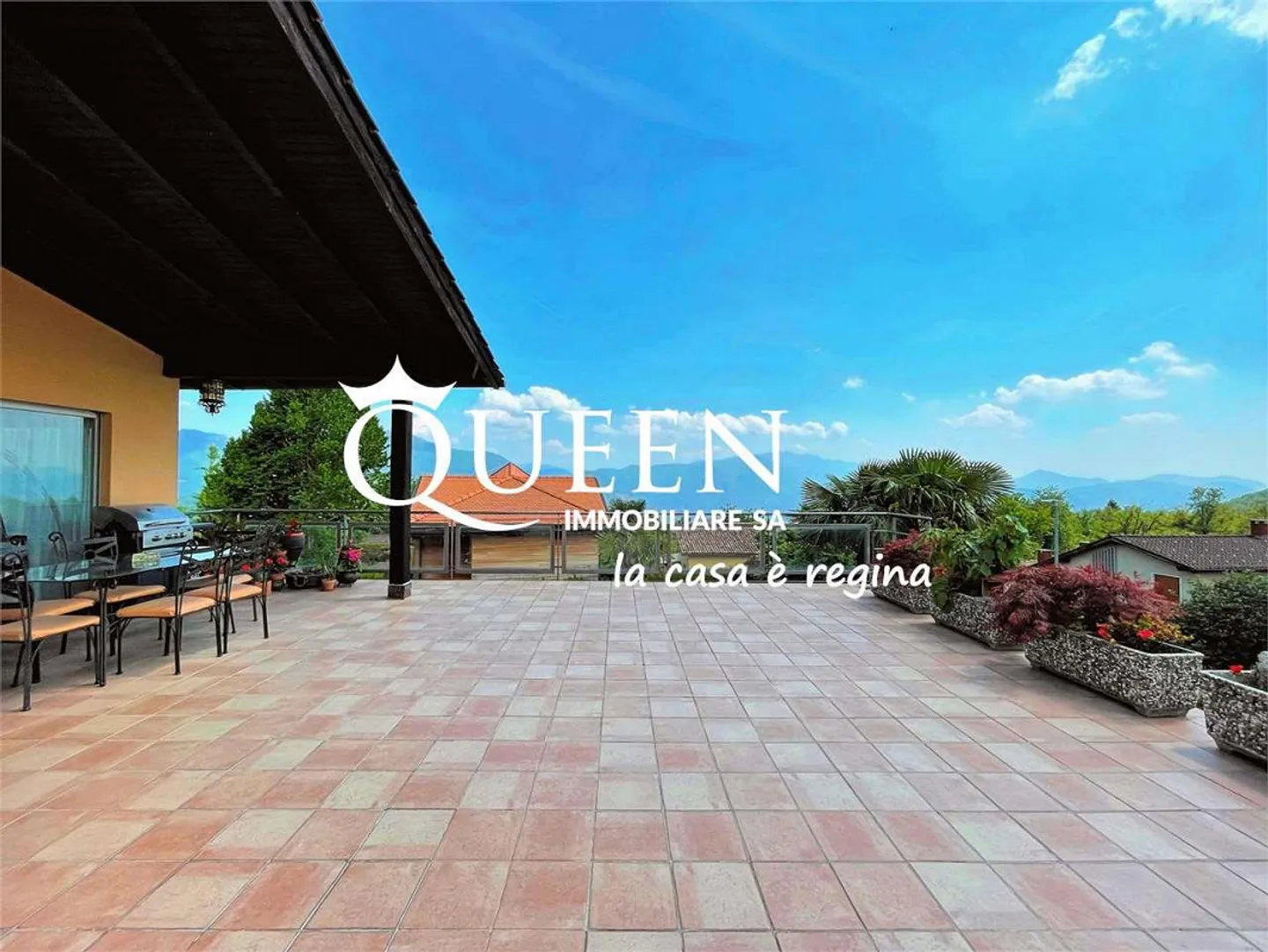 Arosio: Semi-Detached House, 7 Rooms, 240 m², Terrace and Garden, Swimming Pool - Photo 10 of 13