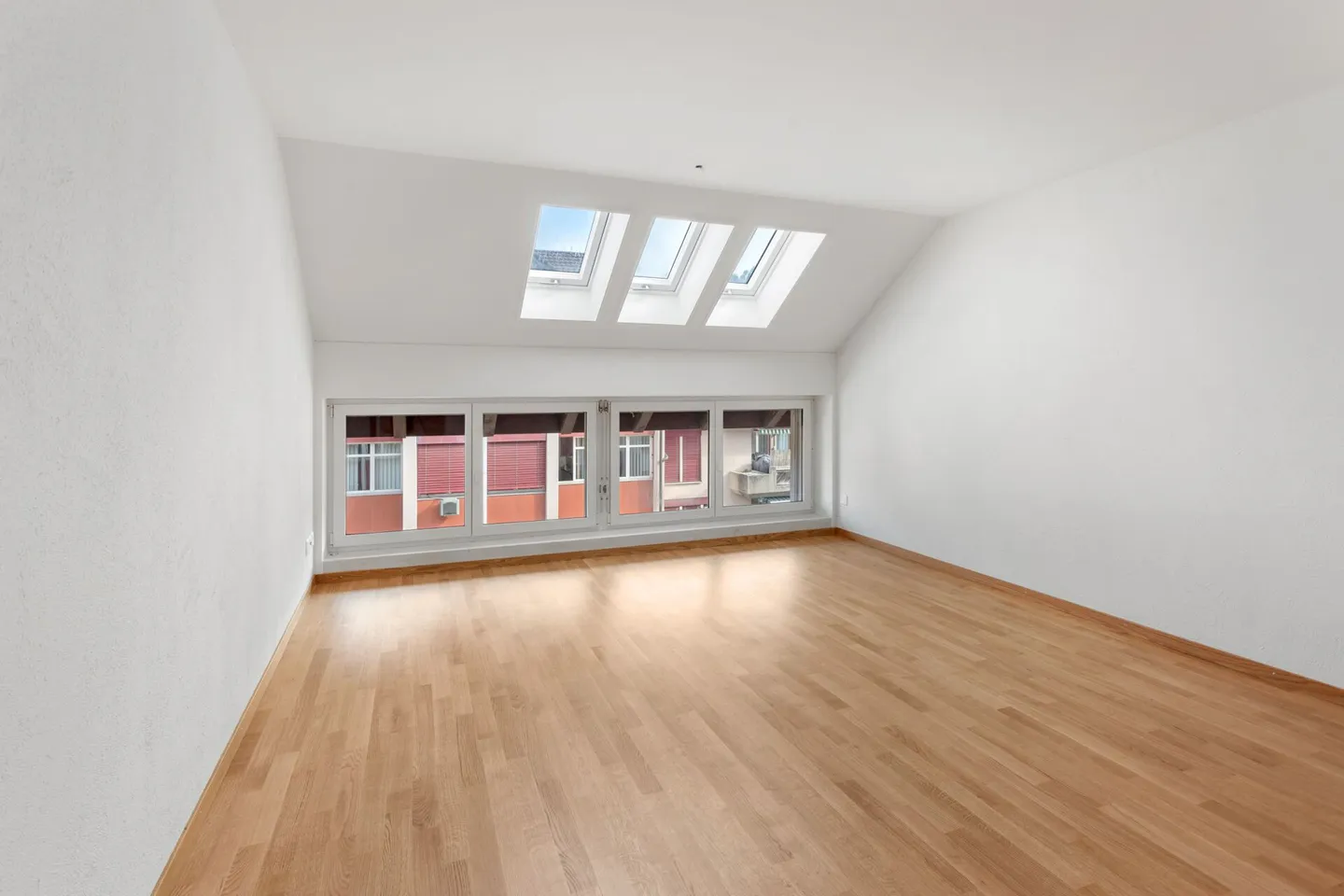 Luminoso appartamento di 3 ½ locali con giardino d'inverno! - Foto 8 di 9