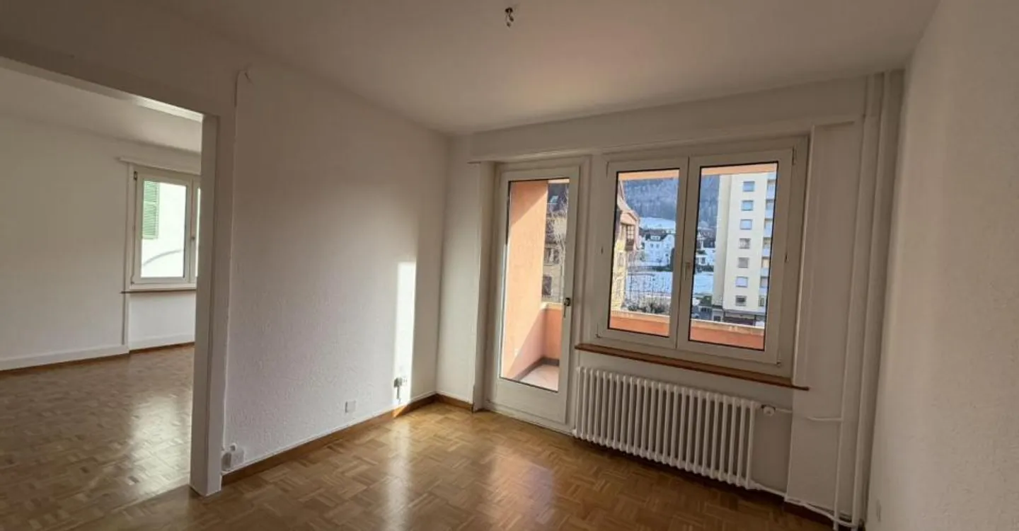 Tavannes, bel appartamento di 4.5 locali al 2° piano - Foto 2 di 5