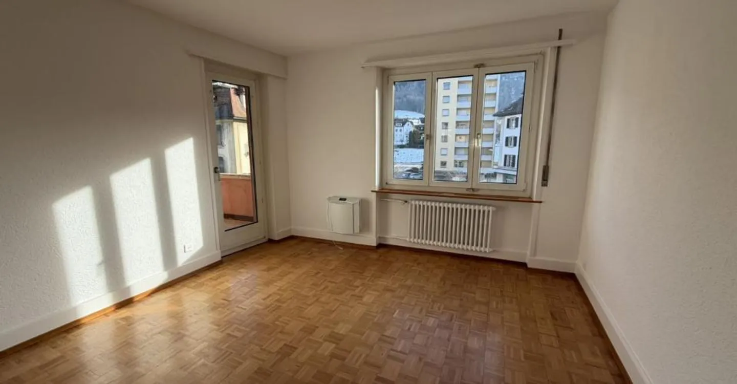 Tavannes, bel appartamento di 4.5 locali al 2° piano - Foto 3 di 5