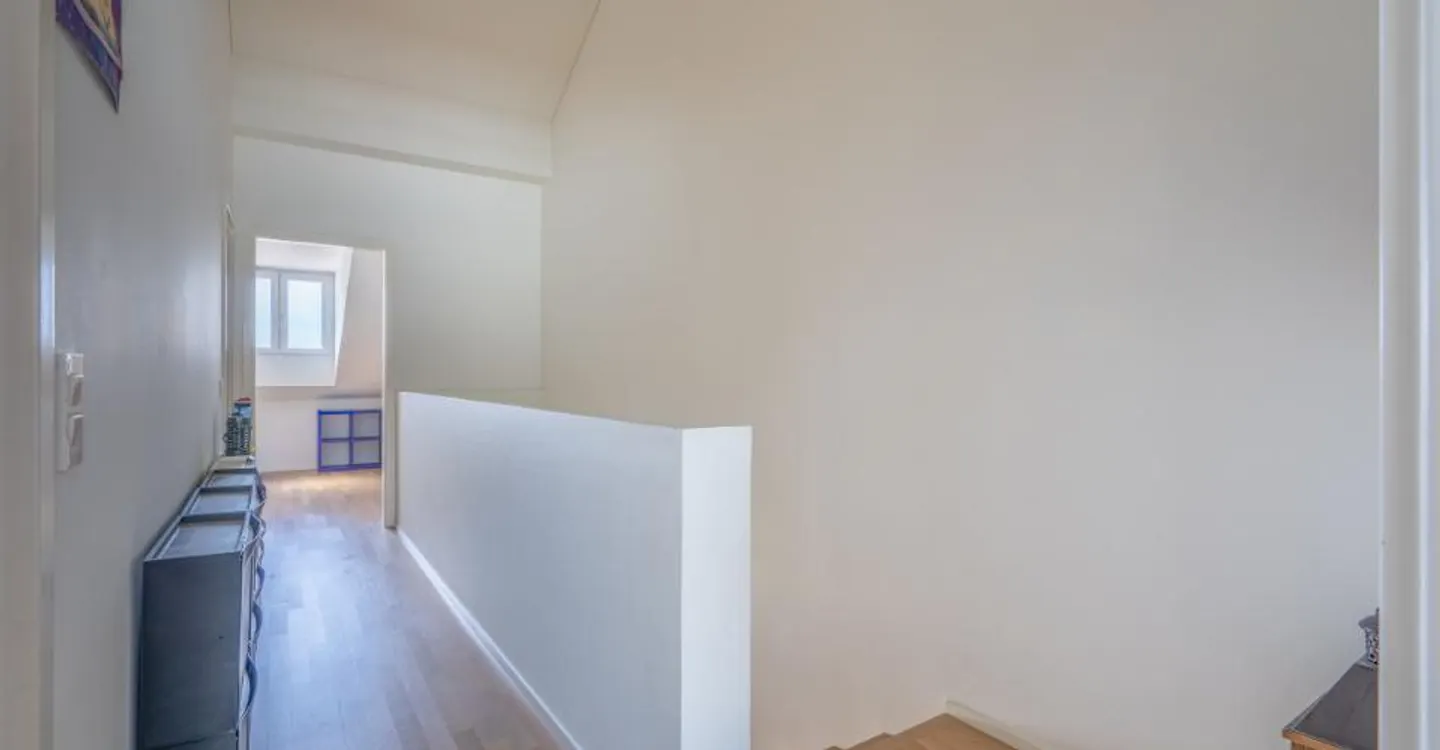 A family triplex at the gates of Lausanne, between nature and contemporary comfort. - Photo 8 of 10