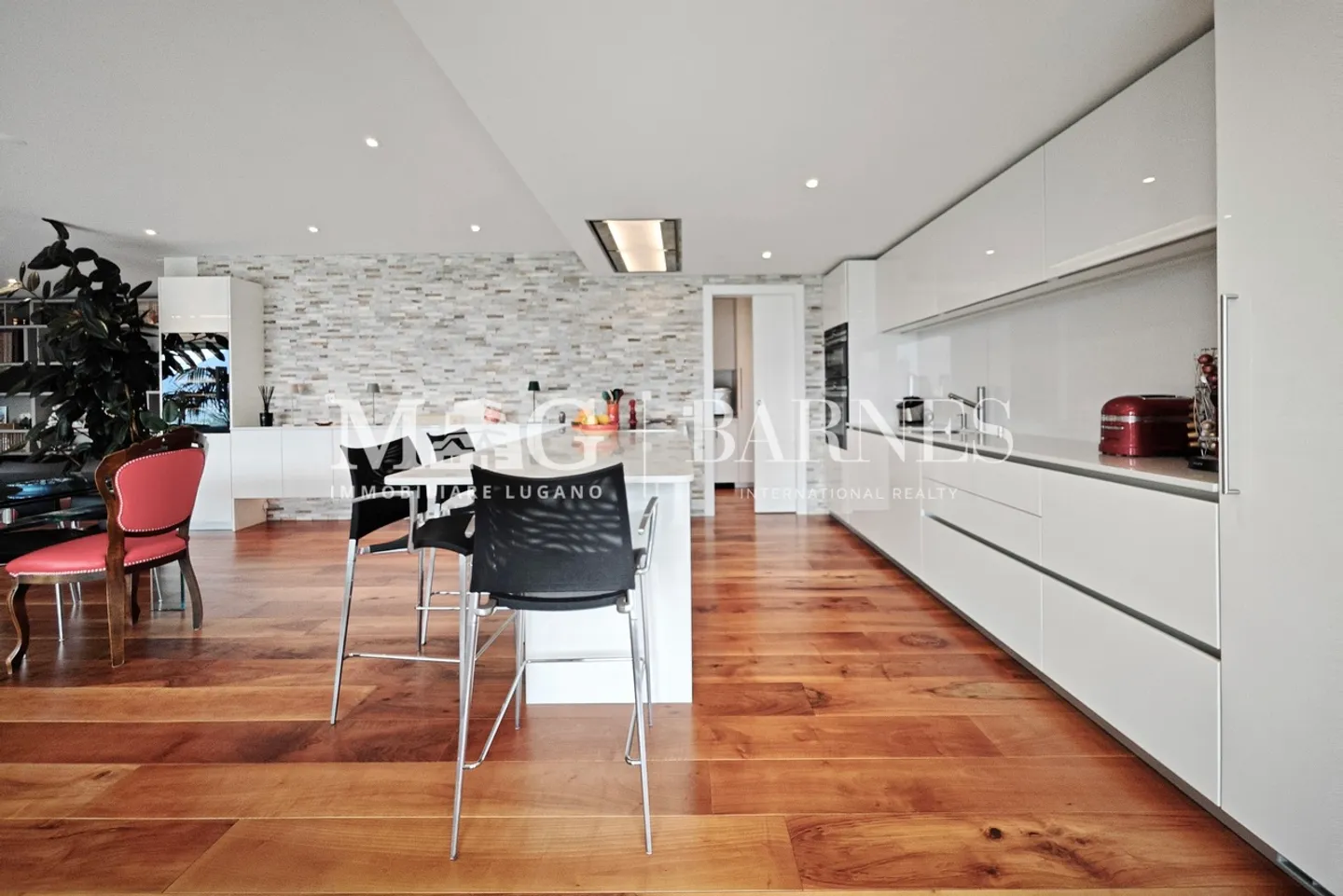 Lugano, Canobbio : Penthouse moderne avec vue sur le lac et grande terrasse - Photo 10 sur 17
