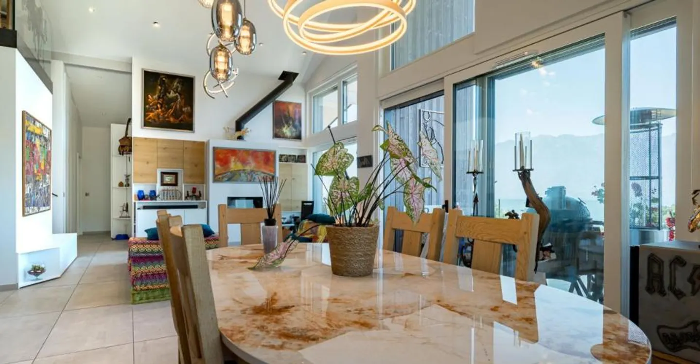 Attico contemporaneo nuovo con una magnifica vista sul lago e sulle montagne - Bella altezza del soffitto - Foto 8 di 12