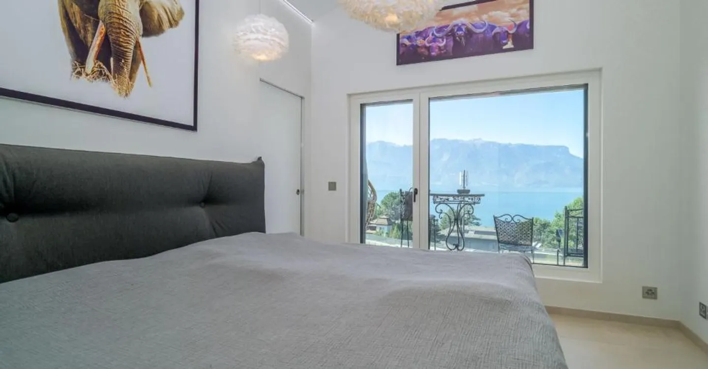 Attico contemporaneo nuovo con una magnifica vista sul lago e sulle montagne - Bella altezza del soffitto - Foto 12 di 12