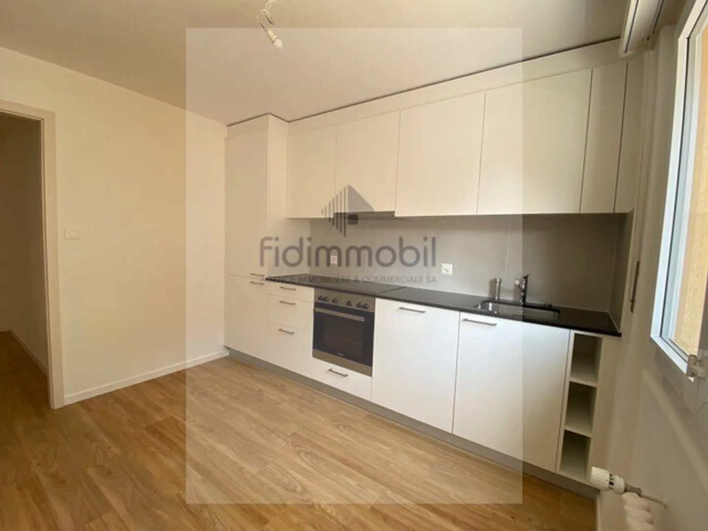 Appartement Charmant à Hall - Photo 3 sur 12