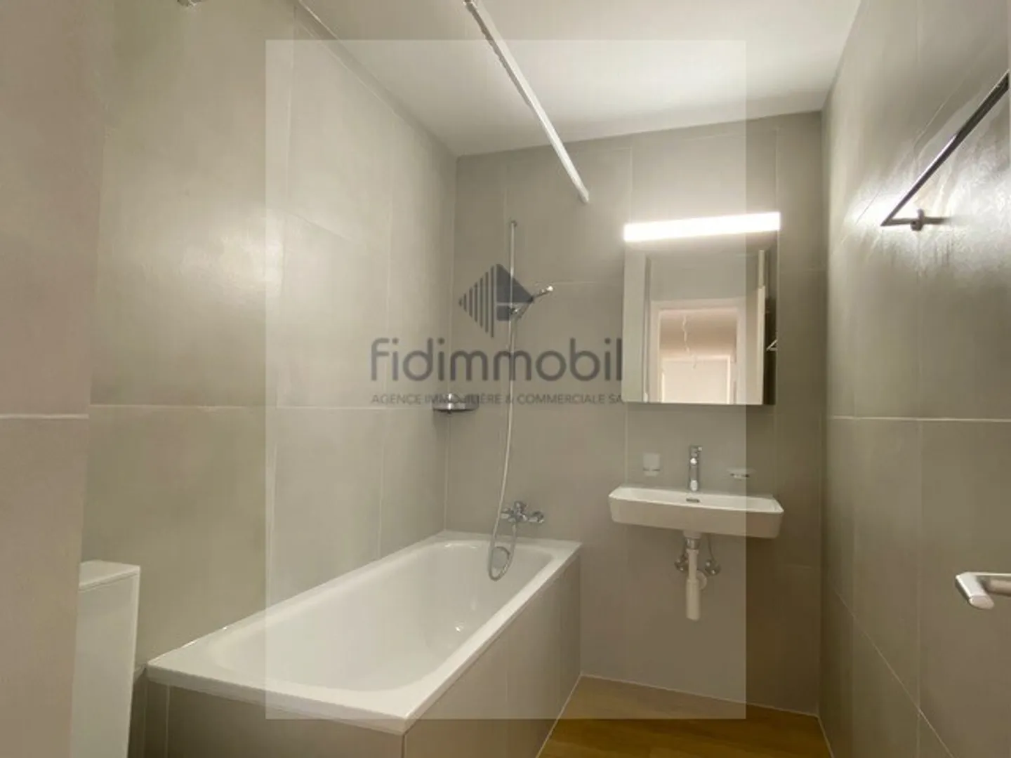 Appartement Charmant à Hall - Photo 9 sur 12
