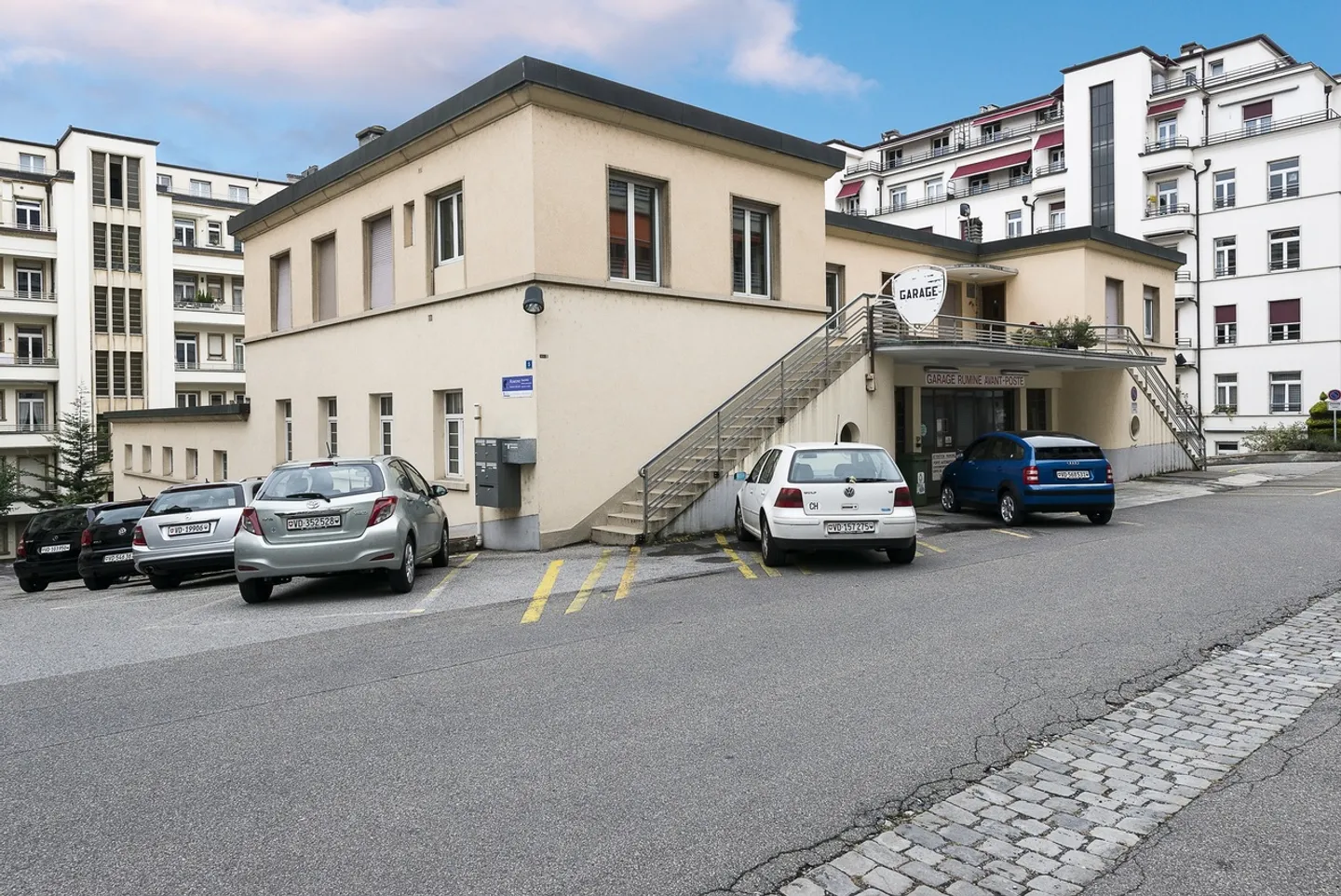 Place de parc intérieure à louer - Photo 1 sur 2