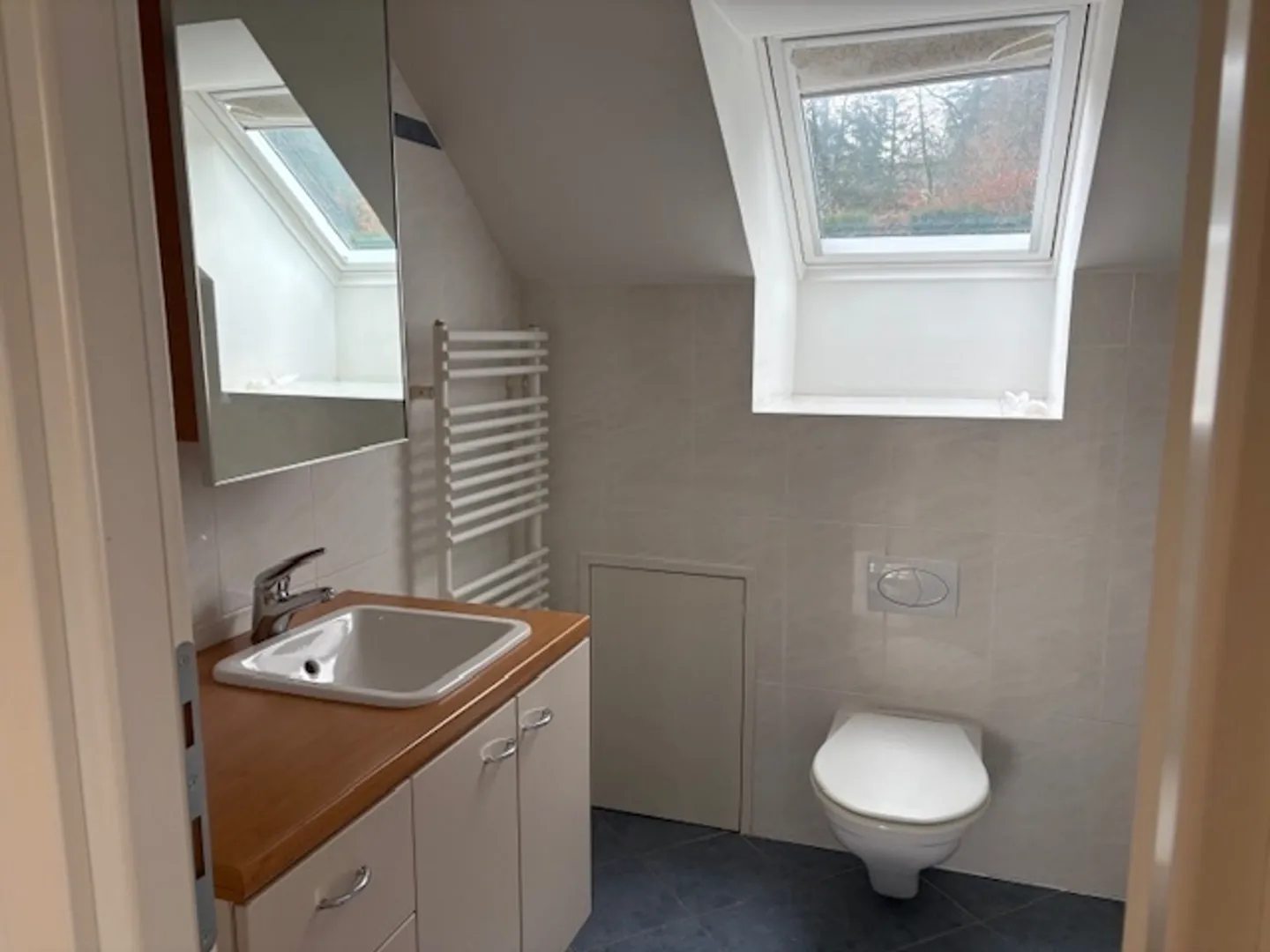 Prilly 2.5 Room 95m2 in the Attic - Photo 7 of 12