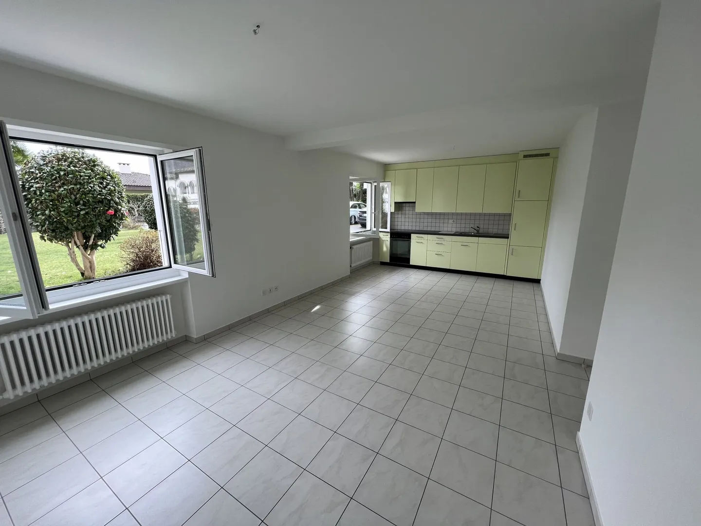 Appartamento di due e mezzo stanze - Foto 2 di 12