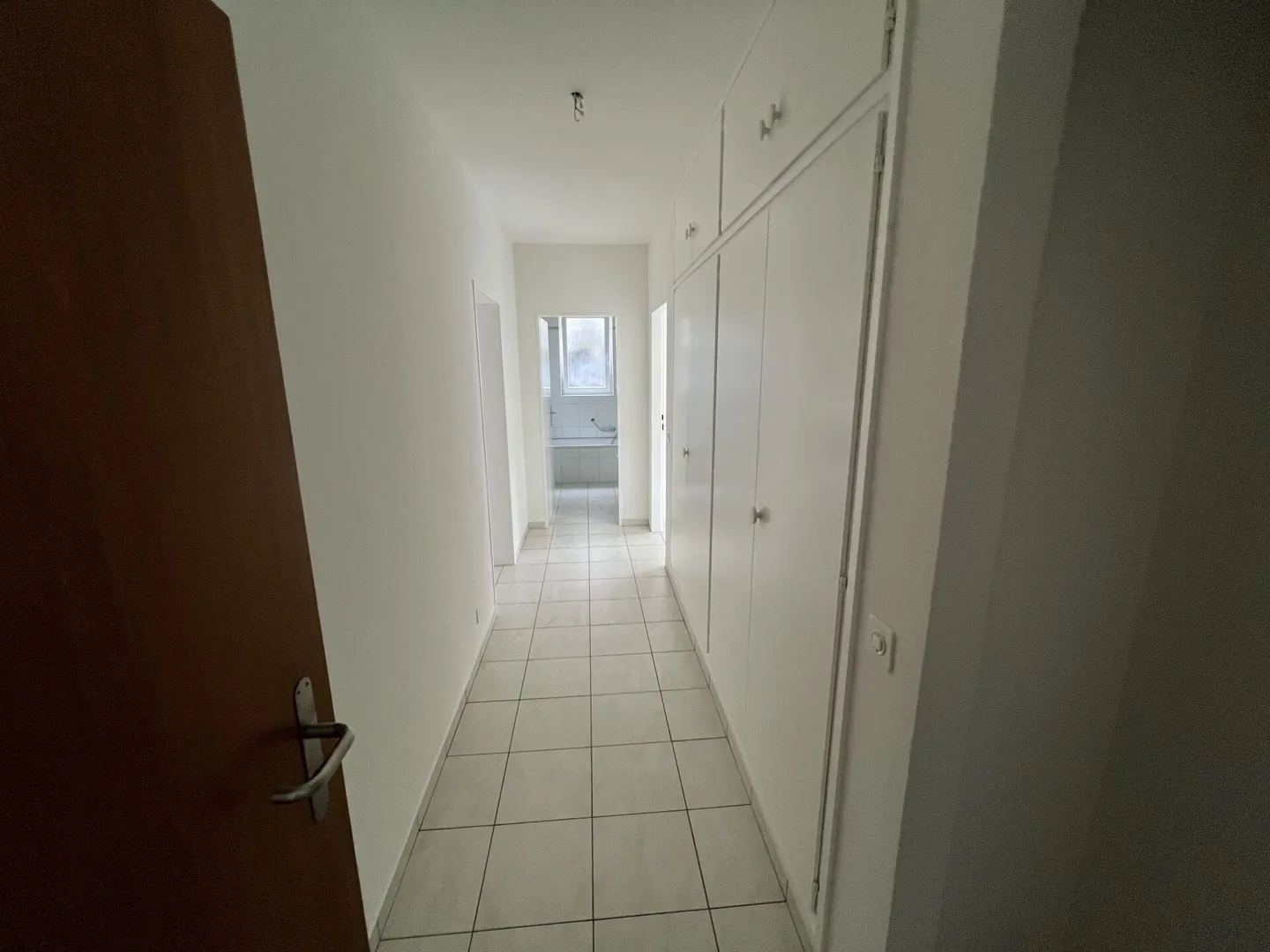 Appartamento di due e mezzo stanze - Foto 7 di 12