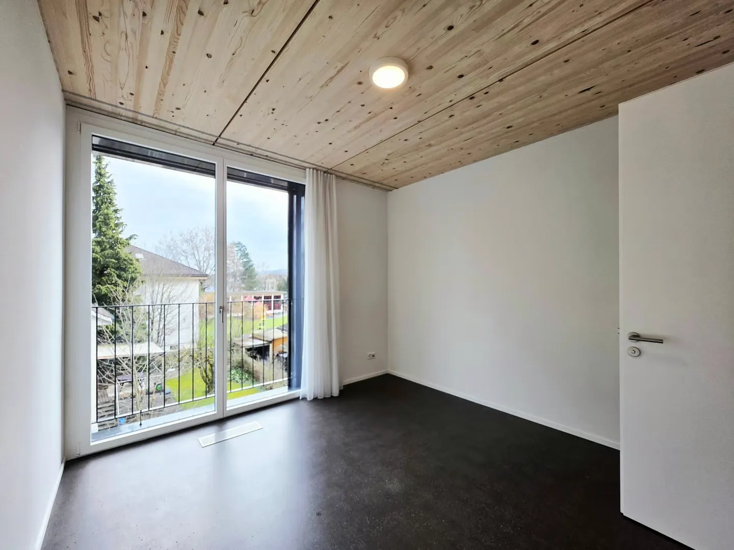 Moderne 4.5-Zimmer-Wohnung mit Balkon in Dübendorf – ab Februar 2027 verfügbar - Foto 8 von 14