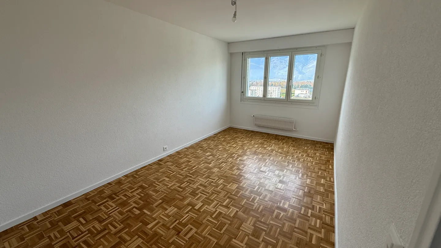 Renovated 2-room apartment for rent on the first floor (127) - Photo 6 of 7