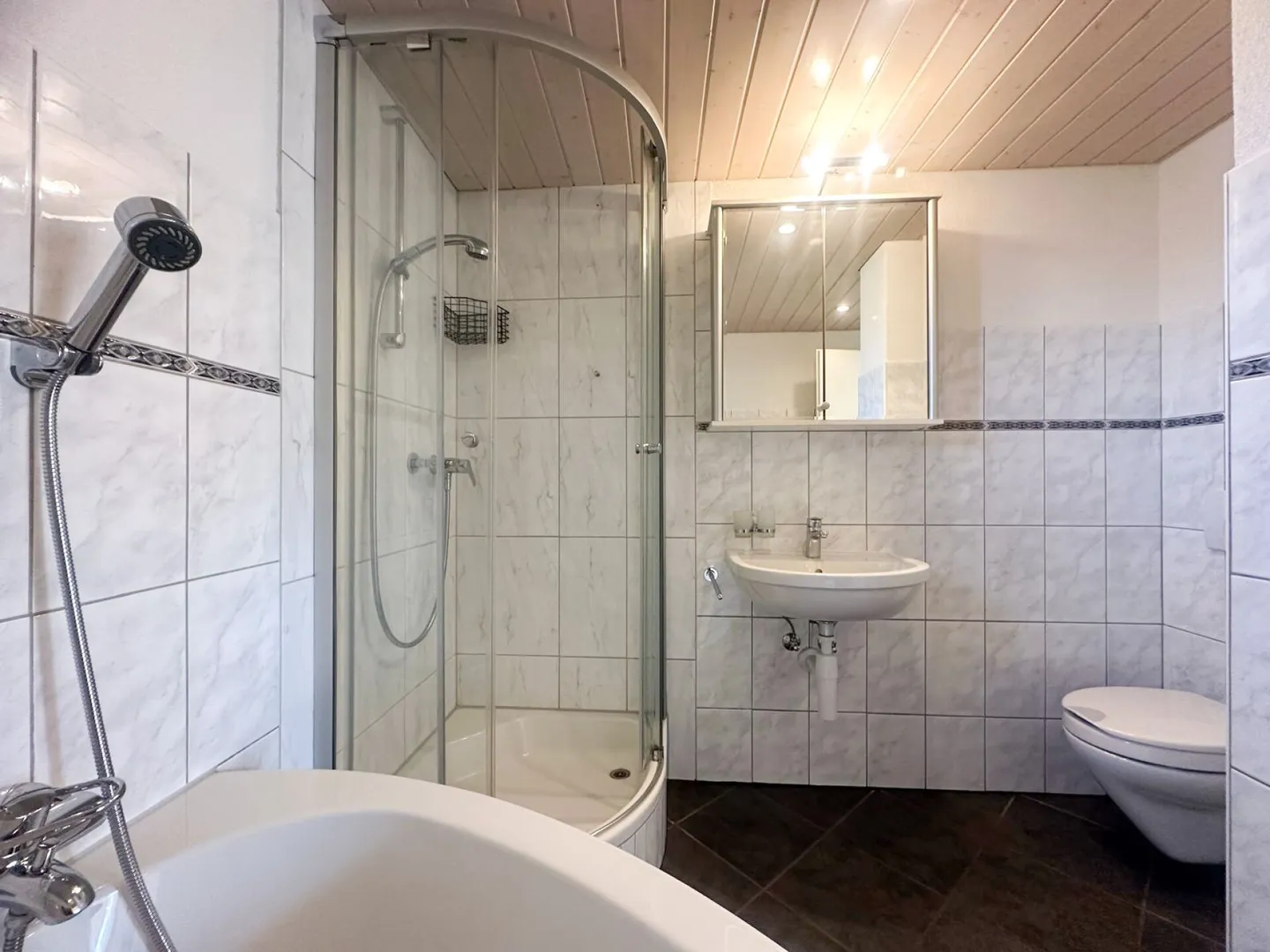 Appartamento ristrutturato con charme cerca nuovi inquilini! - Foto 6 di 8
