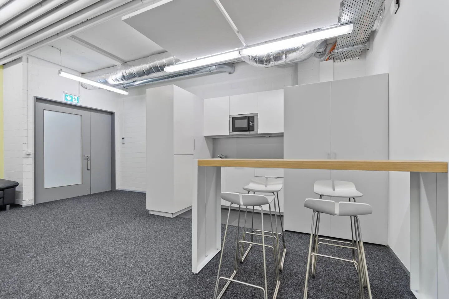 Espace commercial central à Zurich-Altstetten - Photo 4 sur 9